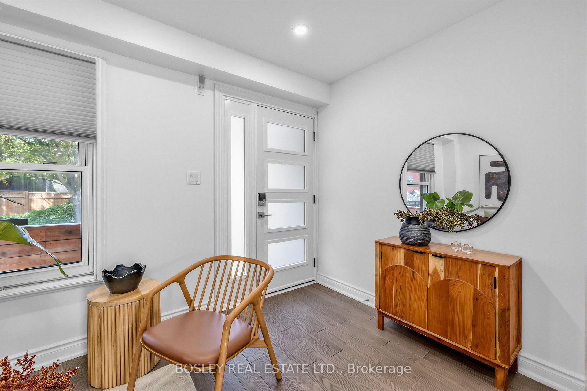 Photo 2 of 153 Lambertlodge Avenue, Toronto, Wychwood — HOMEH