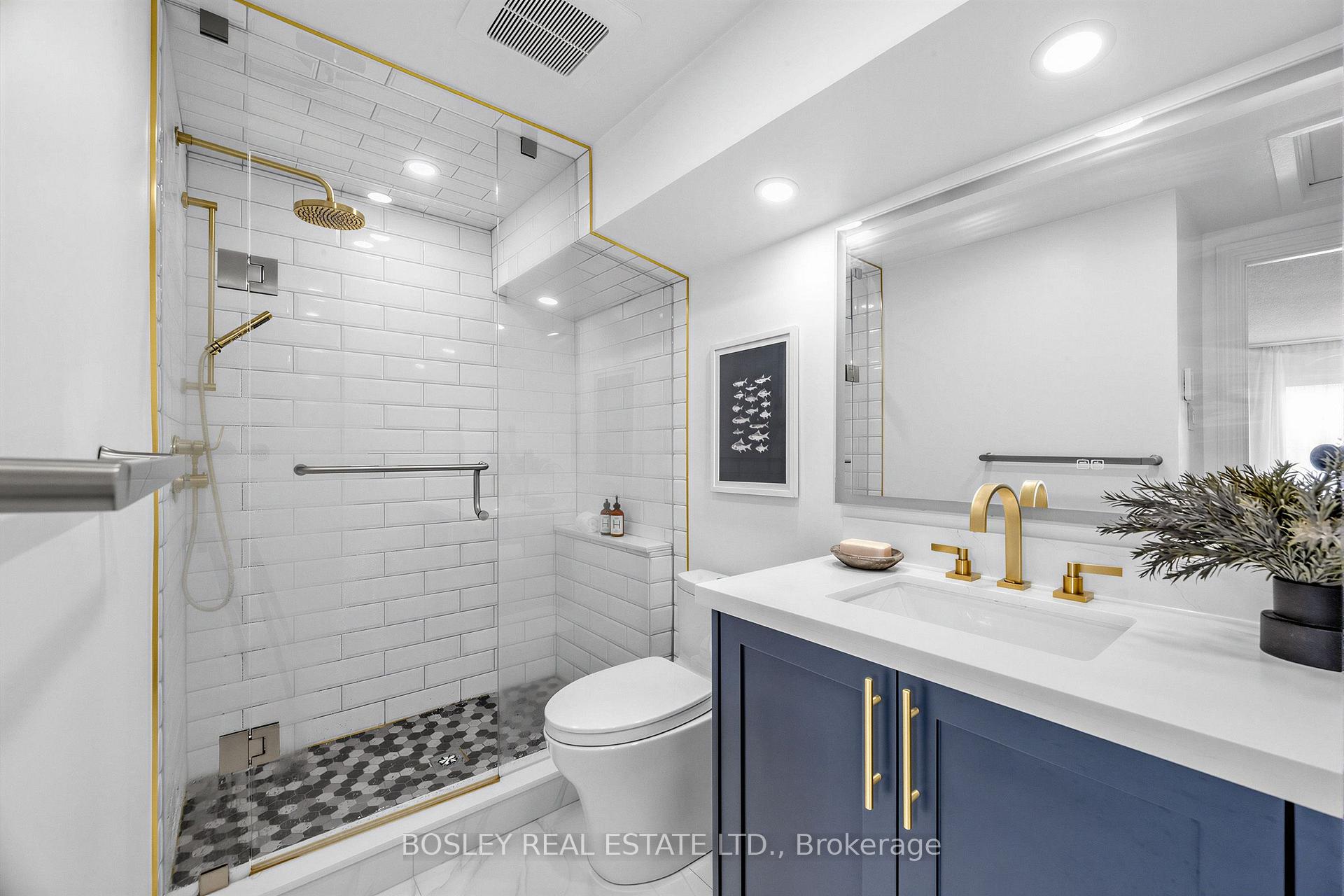 Photo 17 of 153 Lambertlodge Avenue, Toronto, Wychwood — HOMEH