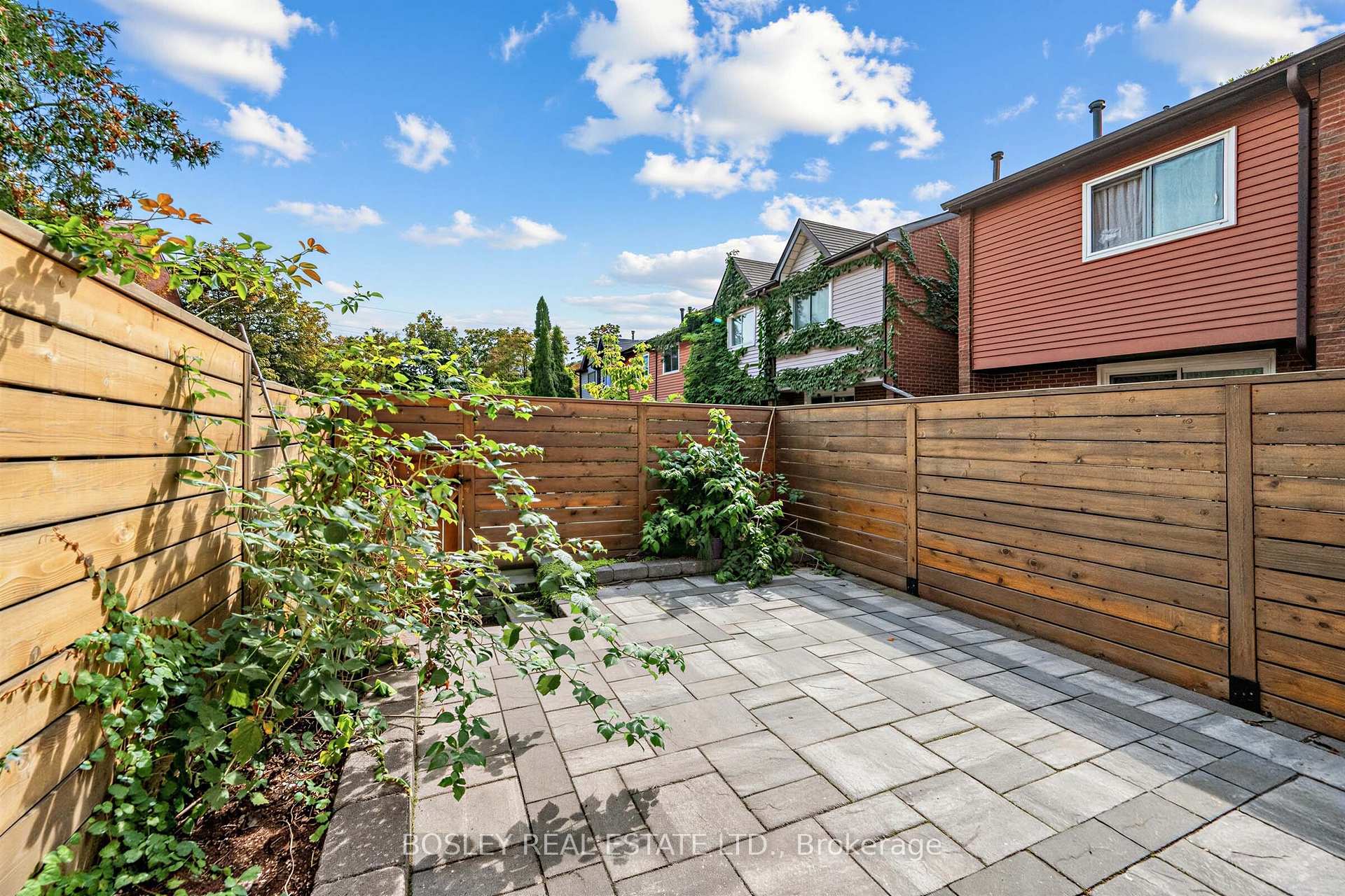Photo 26 of 153 Lambertlodge Avenue, Toronto, Wychwood — HOMEH