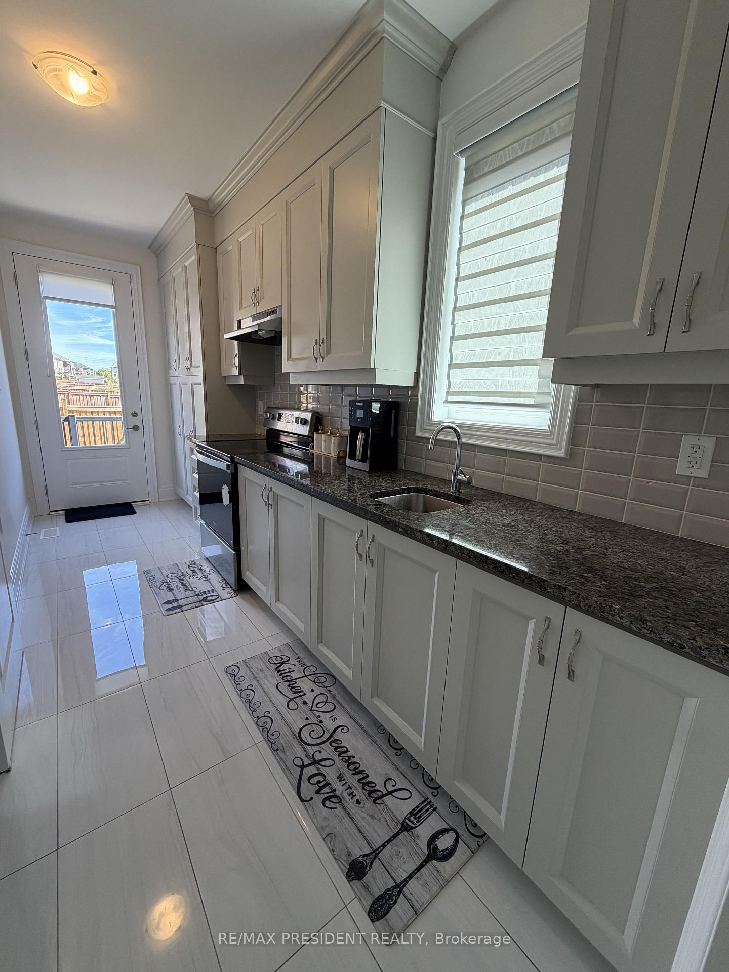 Photo 9 of Unit (Room), 115 Ballantyne Boulevard, Vaughan, Vellore Village — HOMEH