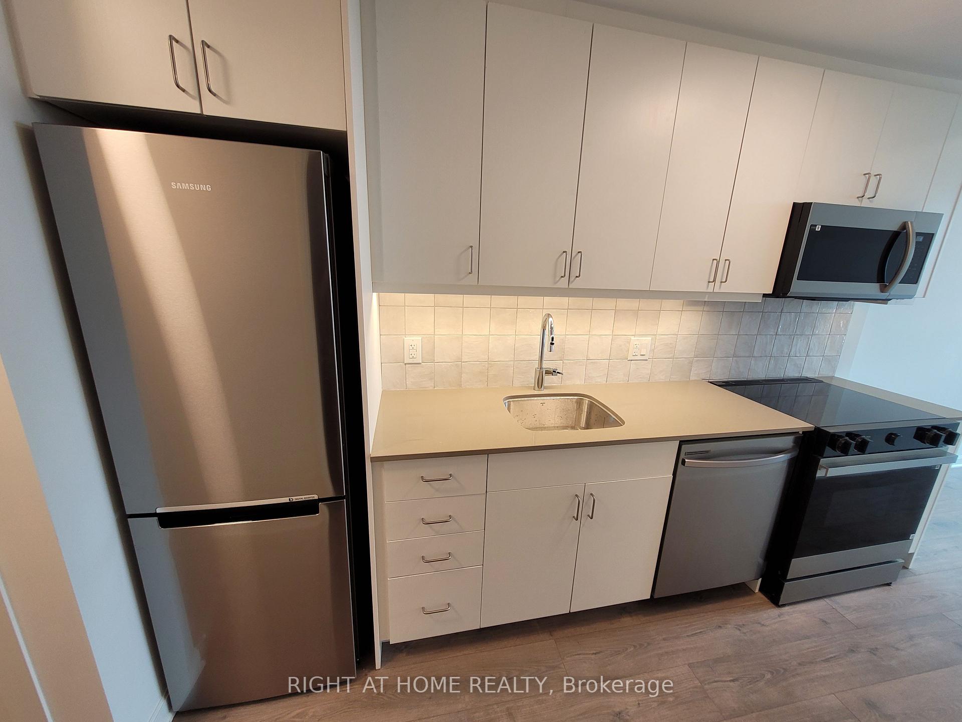 Photo 11 of Unit 406, 223 Princess Street, Kingston, East of Sir John A. Blvd — HOMEH