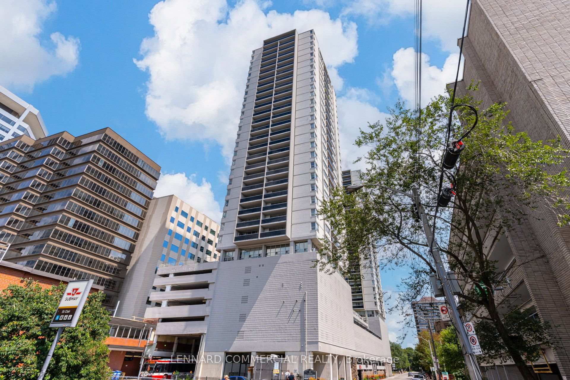 Photo 2 of Unit 2806, 60 Pleasant Boulevard, Toronto, Rosedale-Moore Park — HOMEH