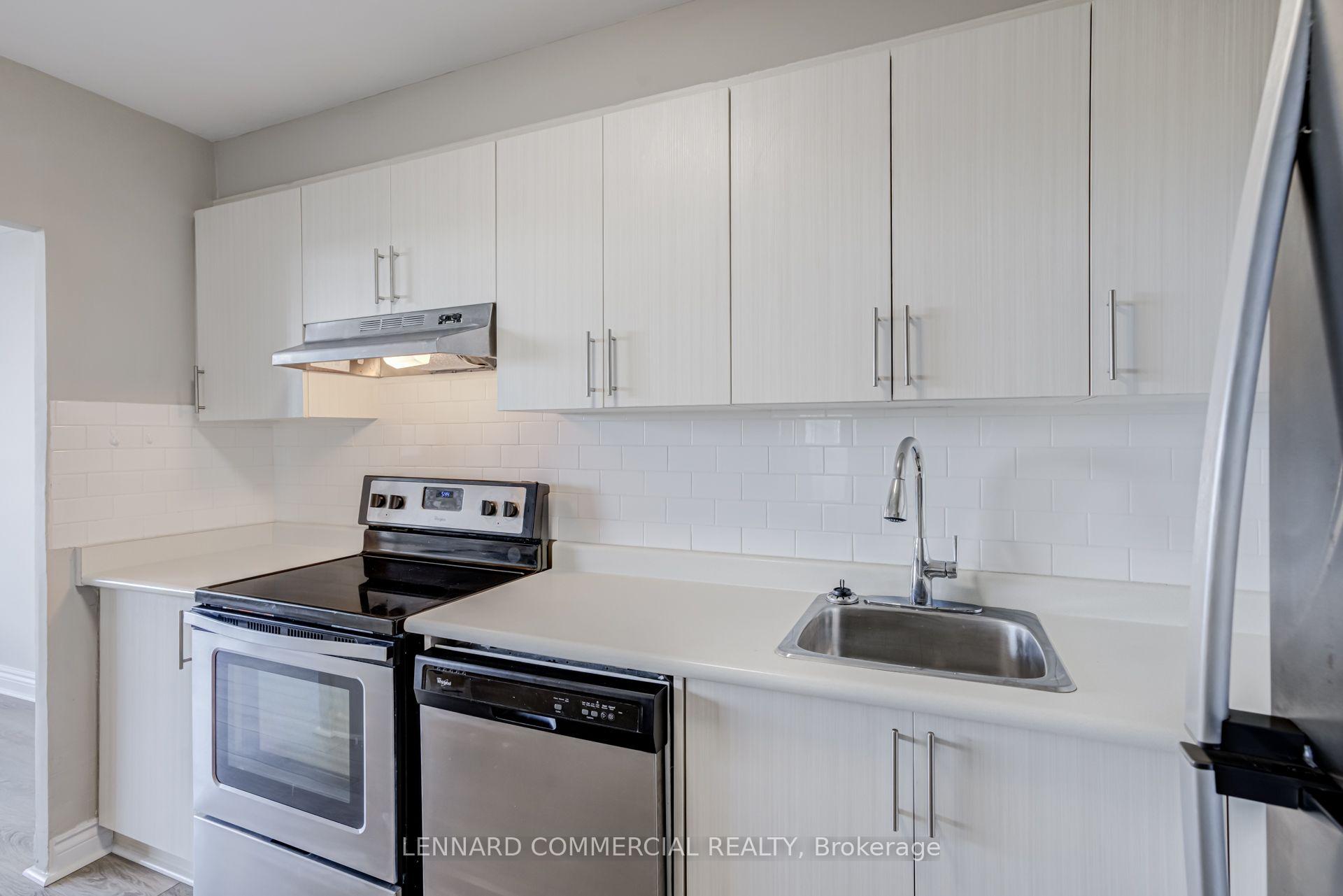 Photo 7 of Unit 2806, 60 Pleasant Boulevard, Toronto, Rosedale-Moore Park — HOMEH