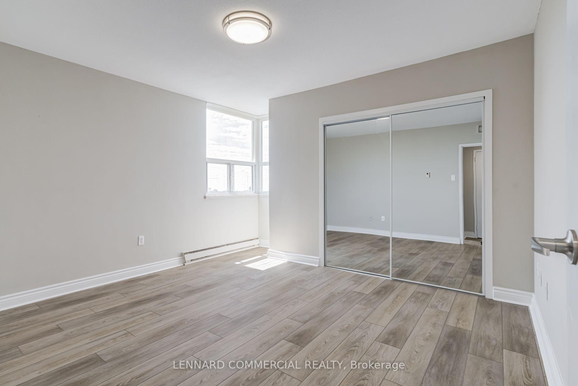 Photo 14 of Unit 2806, 60 Pleasant Boulevard, Toronto, Rosedale-Moore Park — HOMEH