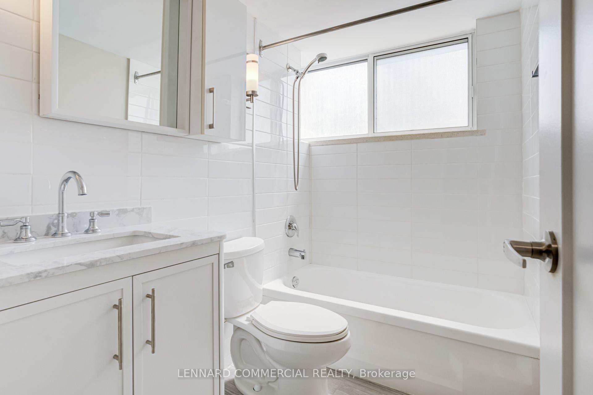 Photo 17 of Unit 2806, 60 Pleasant Boulevard, Toronto, Rosedale-Moore Park — HOMEH