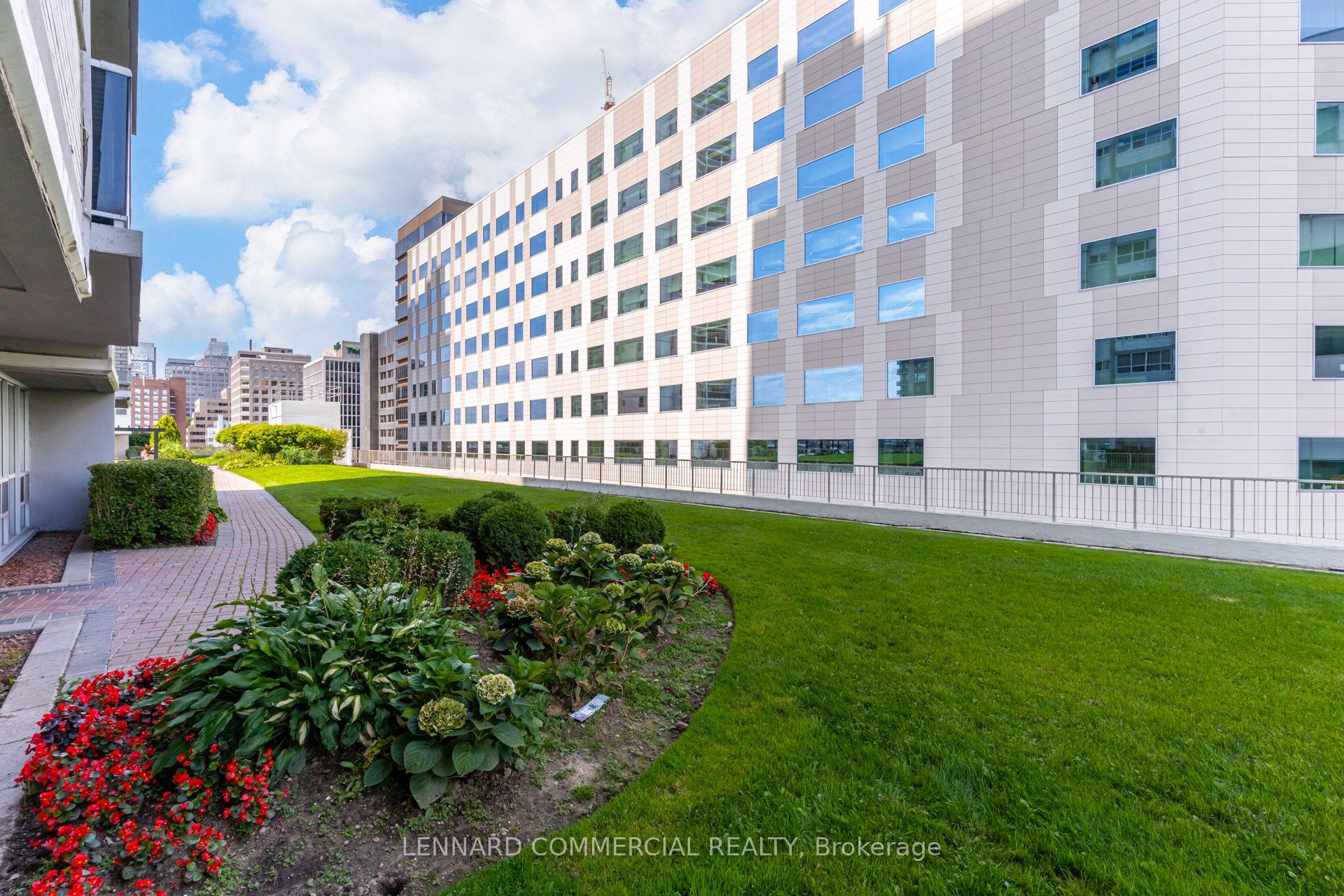 Photo 37 of Unit 2806, 60 Pleasant Boulevard, Toronto, Rosedale-Moore Park — HOMEH
