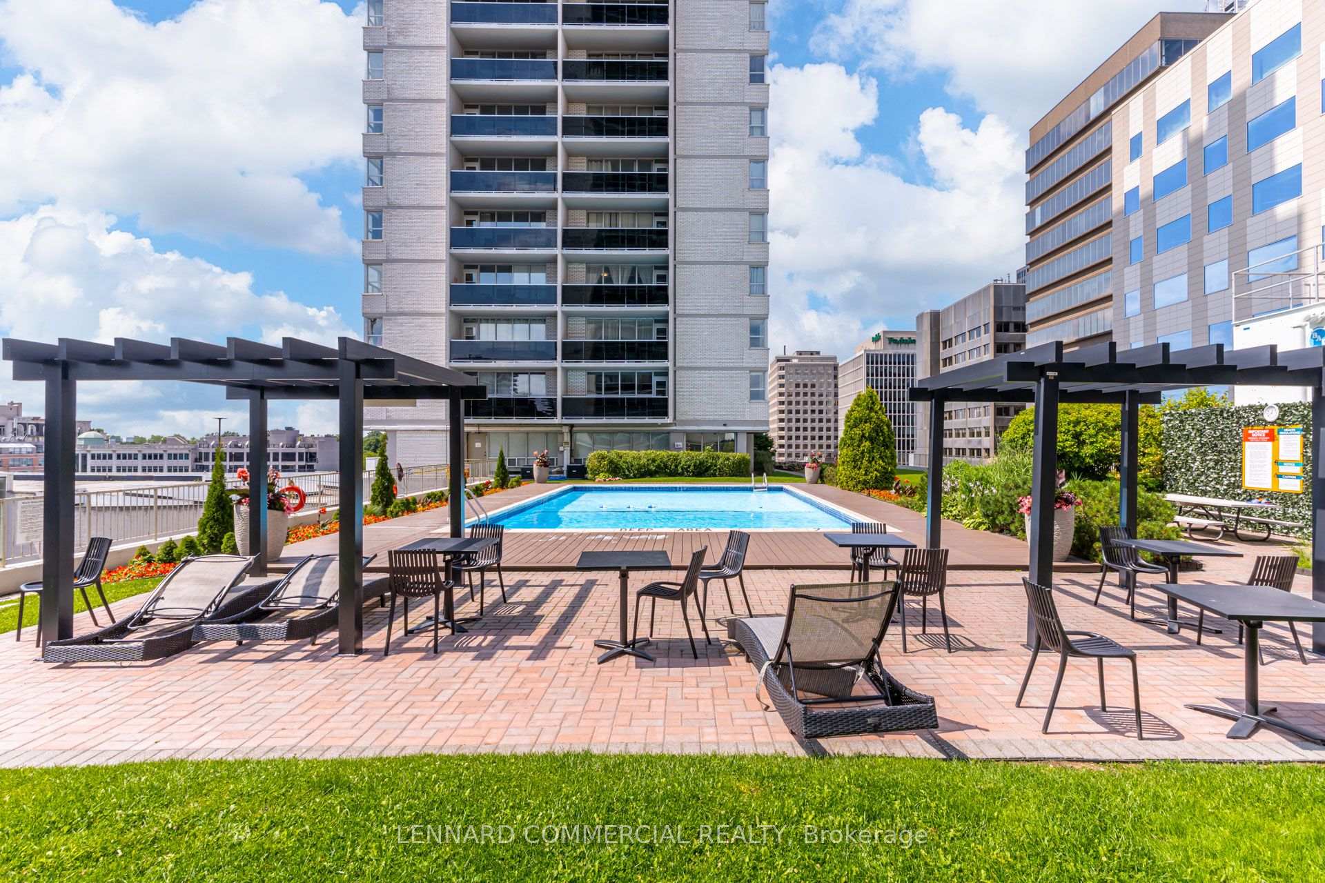 Photo 40 of Unit 2806, 60 Pleasant Boulevard, Toronto, Rosedale-Moore Park — HOMEH