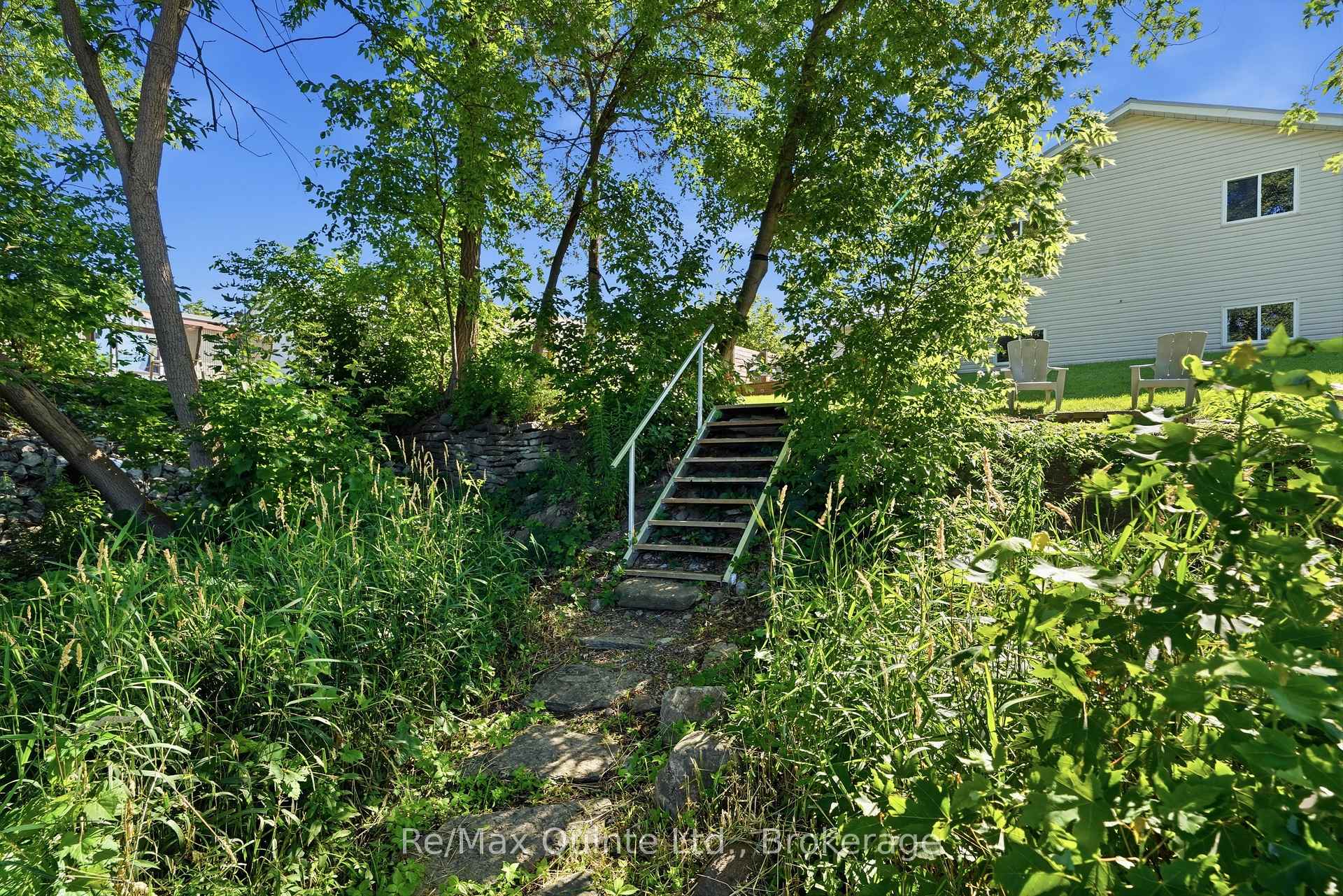 Photo 9 of 111 Cannifton Road N, Belleville, Thurlow Ward — HOMEH
