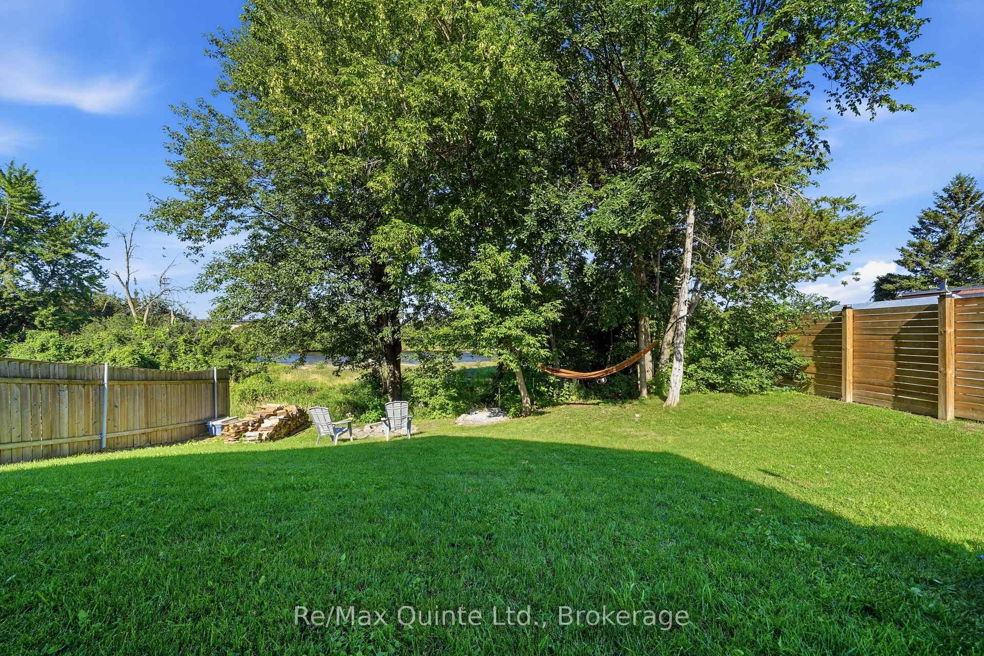 Photo 11 of 111 Cannifton Road N, Belleville, Thurlow Ward — HOMEH