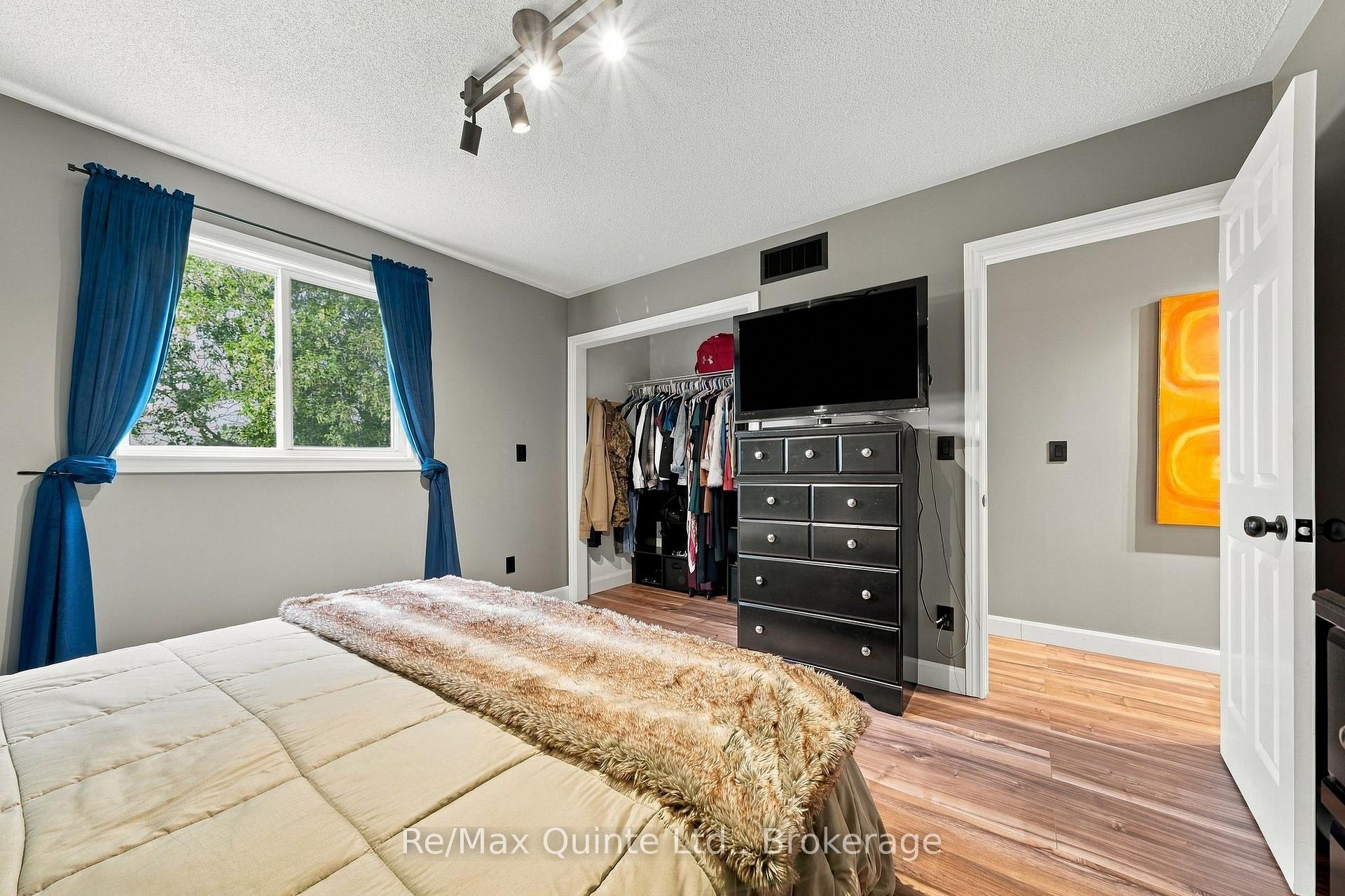 Photo 28 of 111 Cannifton Road N, Belleville, Thurlow Ward — HOMEH