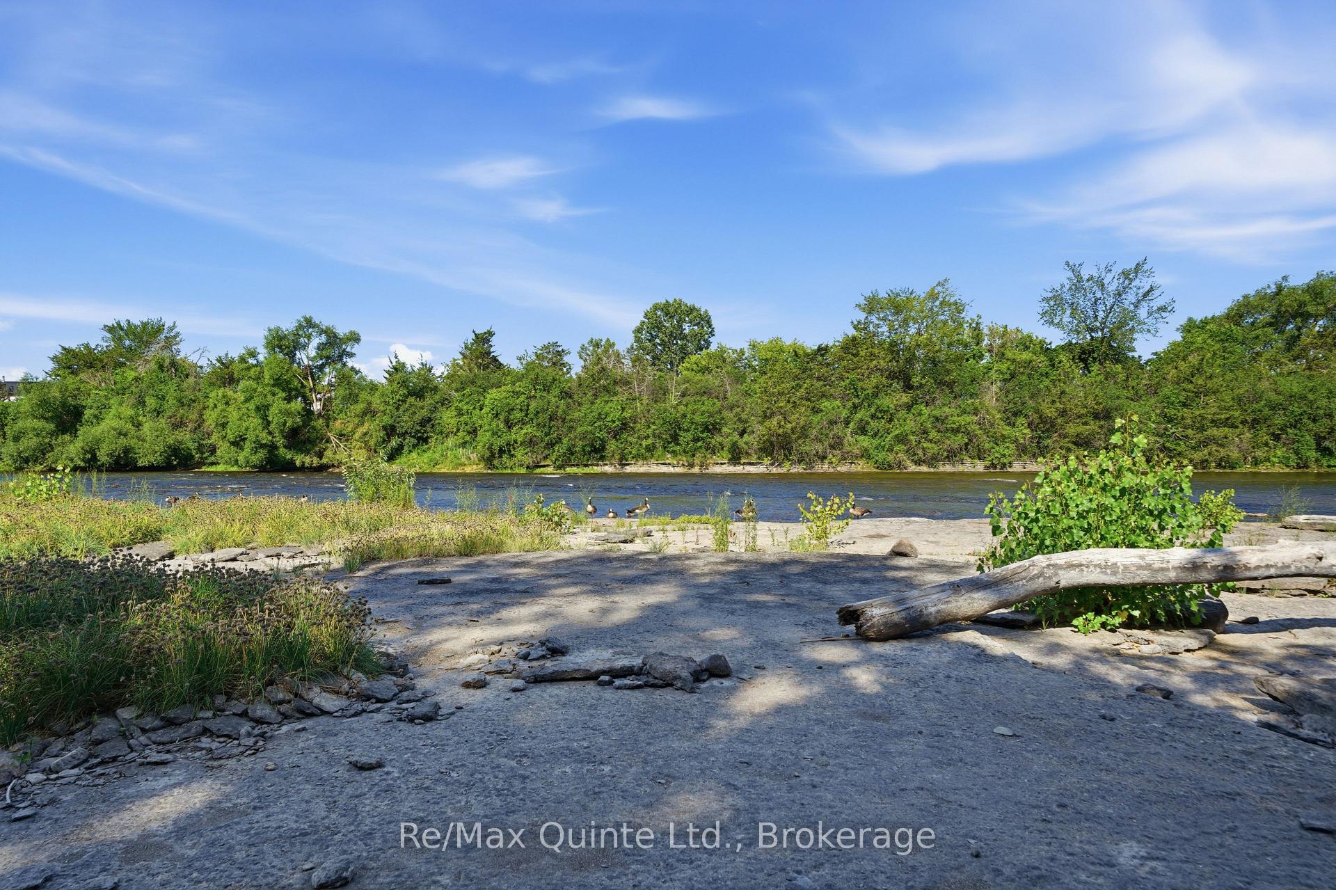 Photo 39 of 111 Cannifton Road N, Belleville, Thurlow Ward — HOMEH