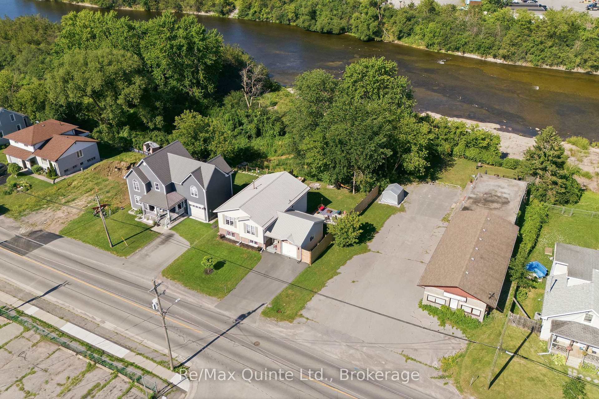 Photo 7 of 111 Cannifton Road N, Belleville, Thurlow Ward — HOMEH