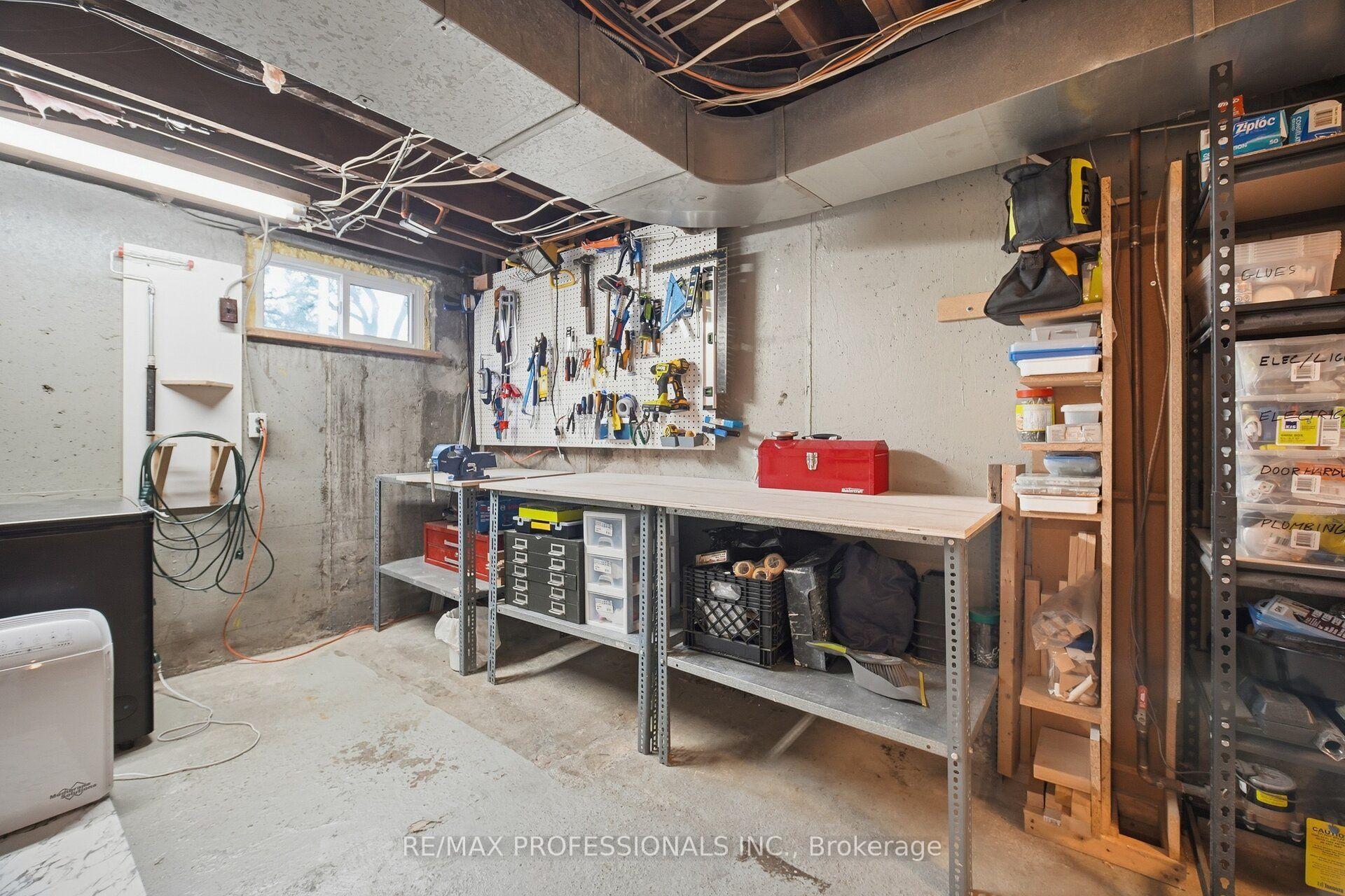 Photo 28 of 8 Smith Crescent, Etobicoke, Stonegate-Queensway — HOMEH