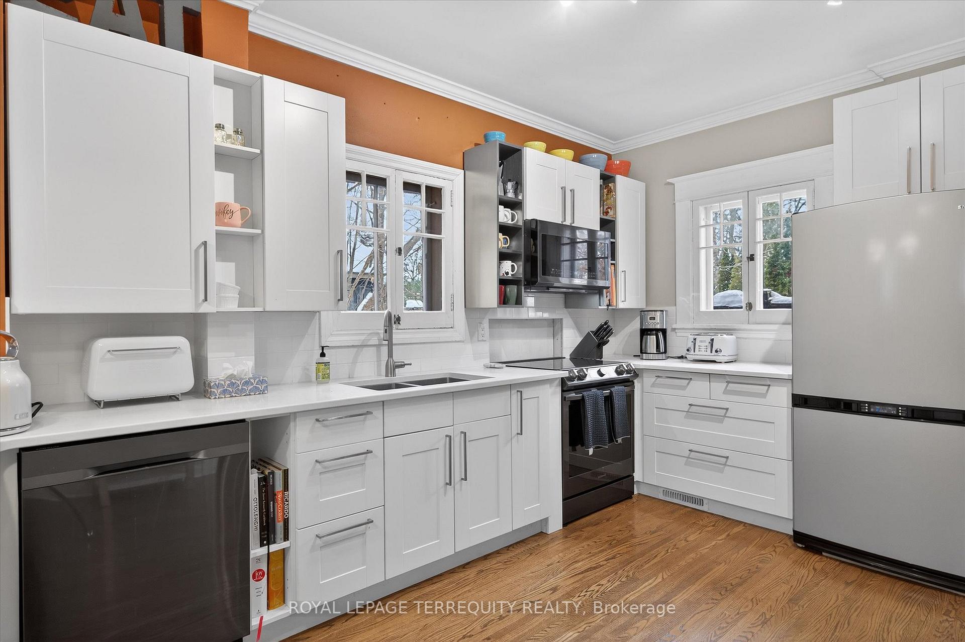 Photo 19 of 53 Benson Avenue, Peterborough, Northcrest Ward 5 — HOMEH