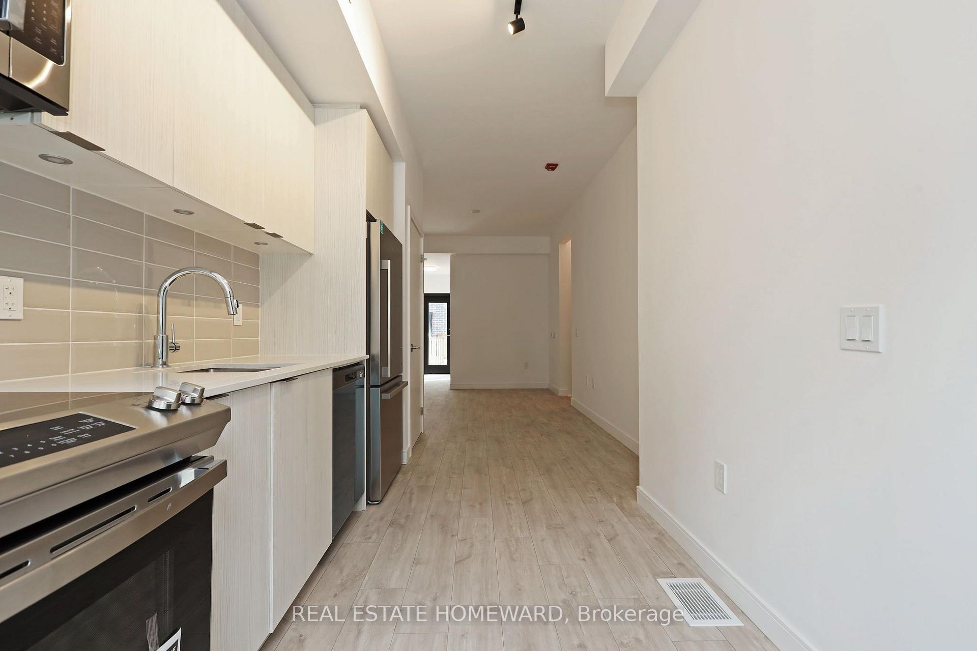 Photo 7 of Unit 16, 178 Clonmore Drive, Scarborough, Birchcliffe-Cliffside — HOMEH