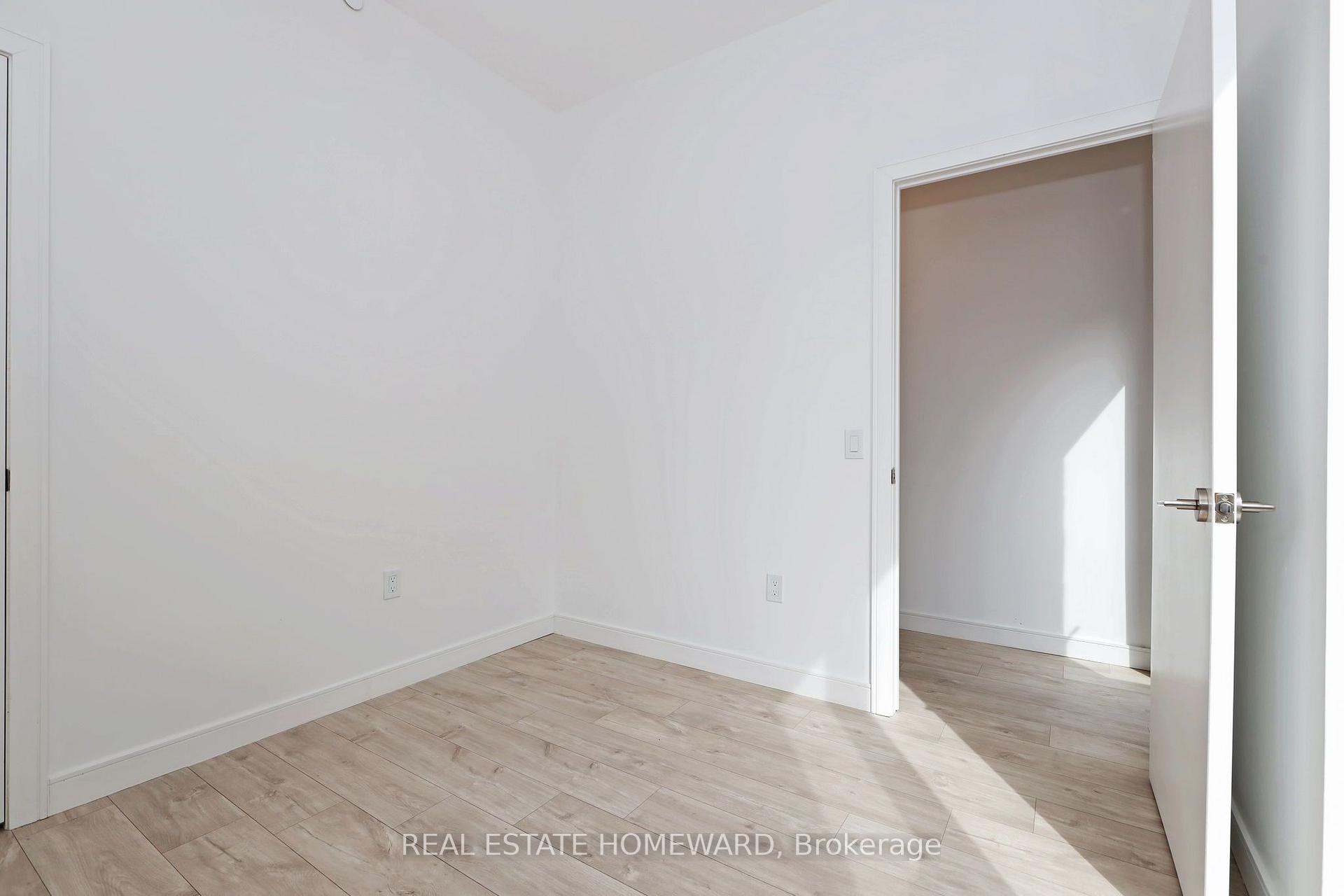 Photo 12 of Unit 16, 178 Clonmore Drive, Scarborough, Birchcliffe-Cliffside — HOMEH