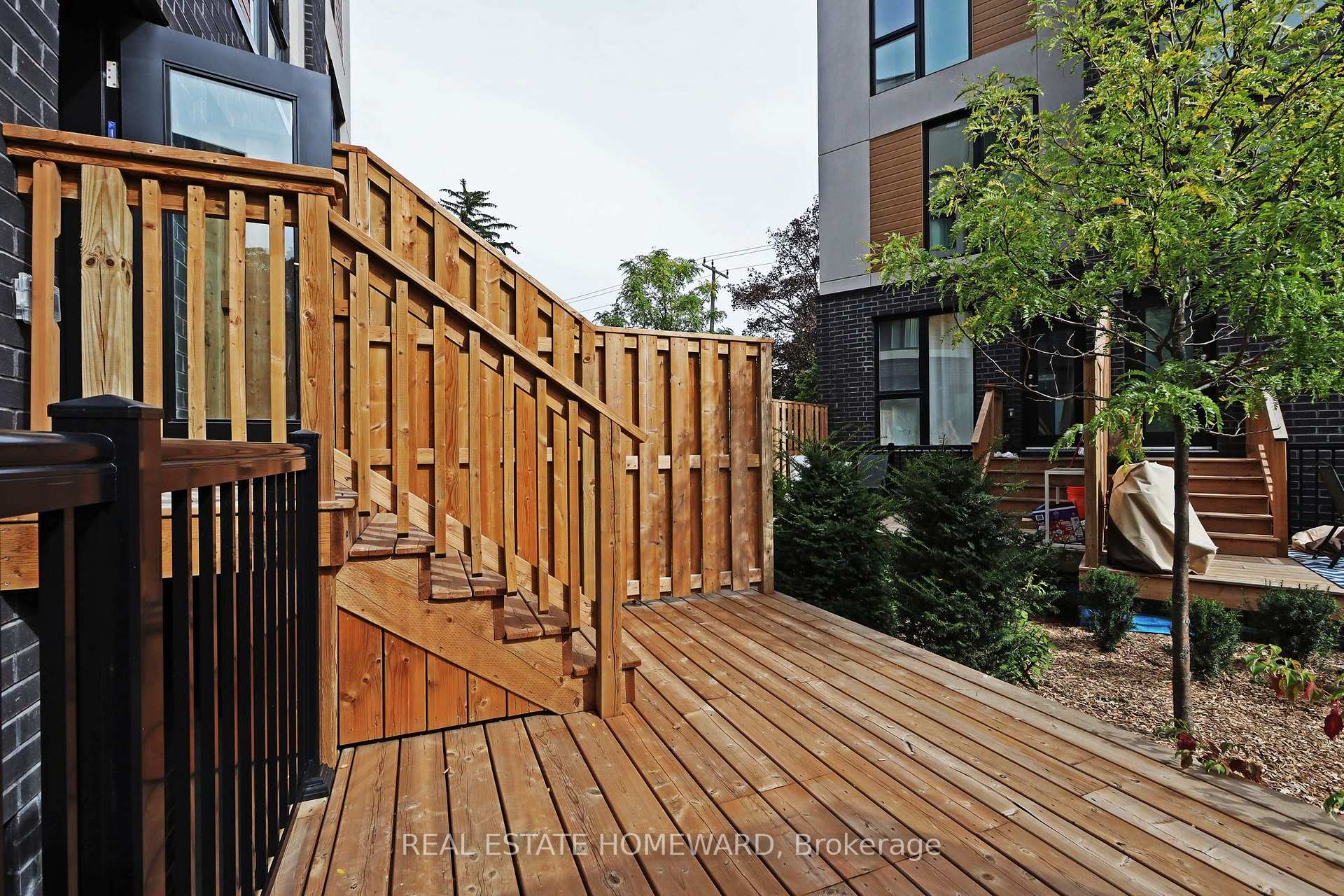 Photo 32 of Unit 16, 178 Clonmore Drive, Scarborough, Birchcliffe-Cliffside — HOMEH