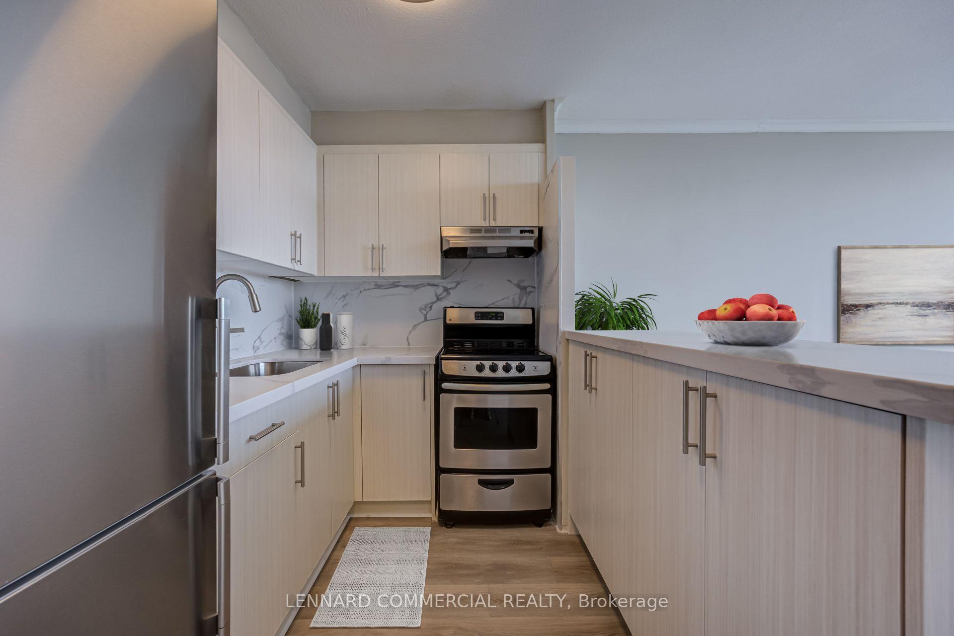 Photo 5 of Unit 2803, 40 Pleasant Boulevard, Toronto, Rosedale-Moore Park — HOMEH