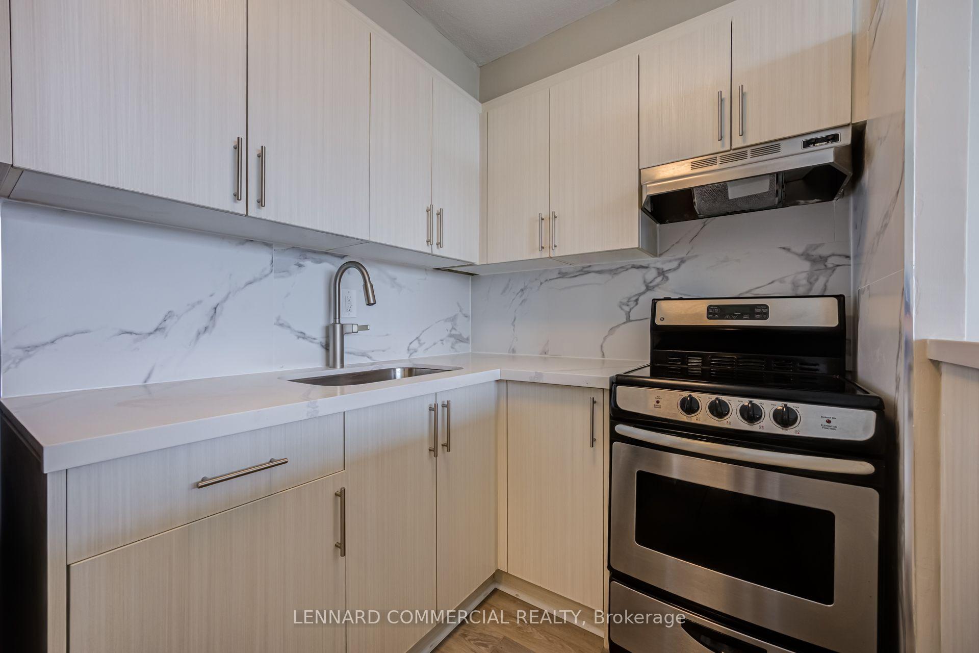 Photo 14 of Unit 2803, 40 Pleasant Boulevard, Toronto, Rosedale-Moore Park — HOMEH