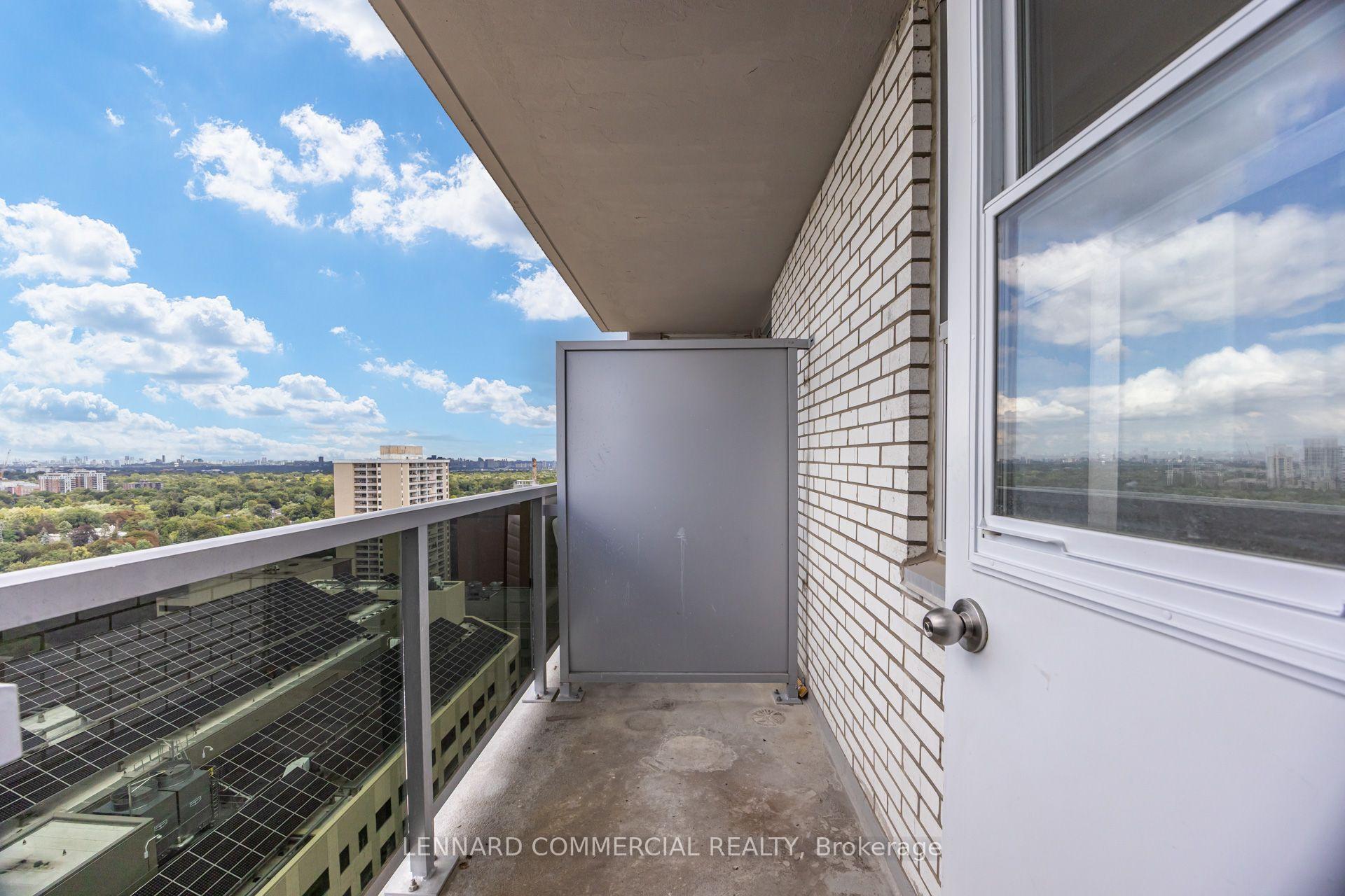 Photo 20 of Unit 2803, 40 Pleasant Boulevard, Toronto, Rosedale-Moore Park — HOMEH