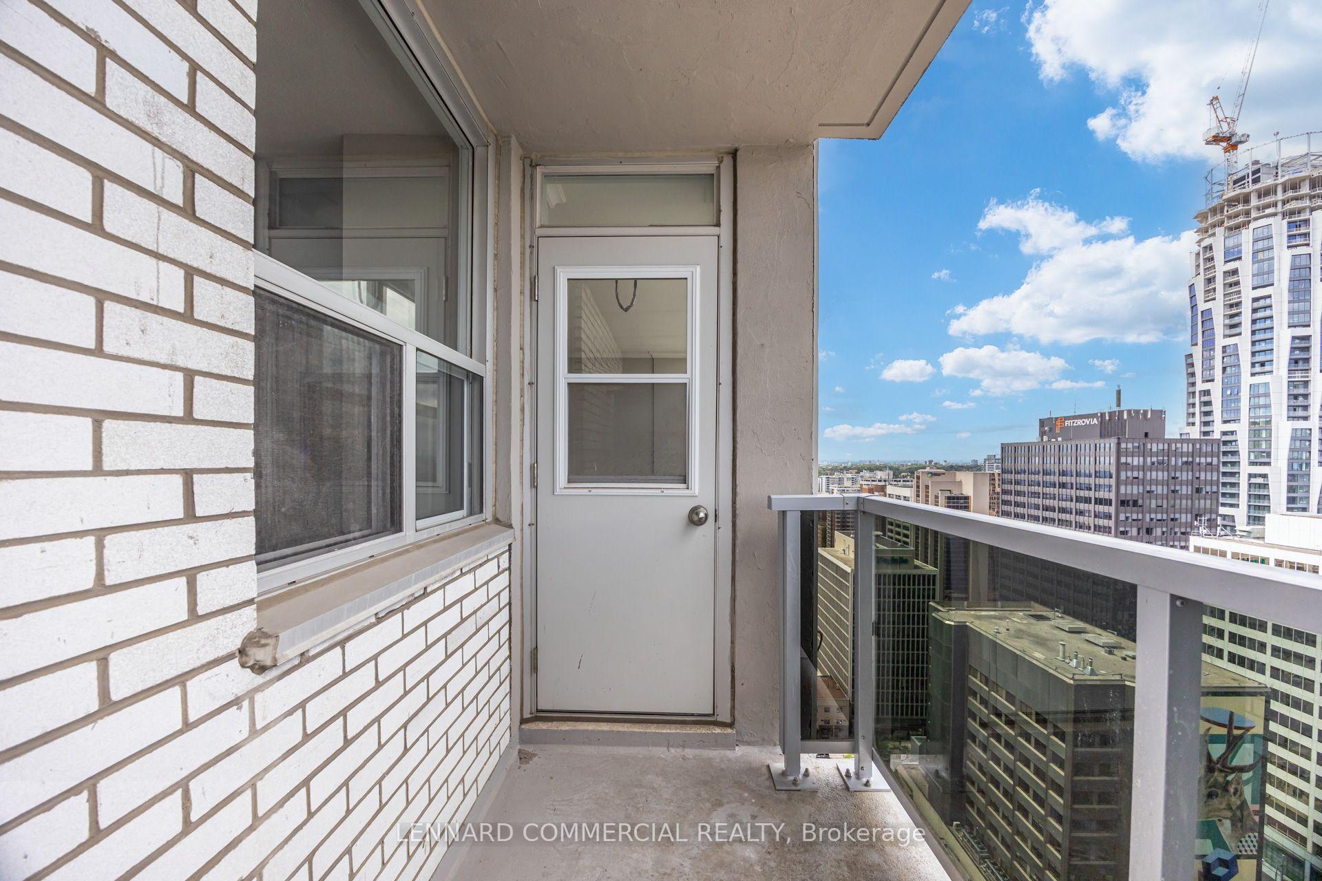 Photo 21 of Unit 2803, 40 Pleasant Boulevard, Toronto, Rosedale-Moore Park — HOMEH