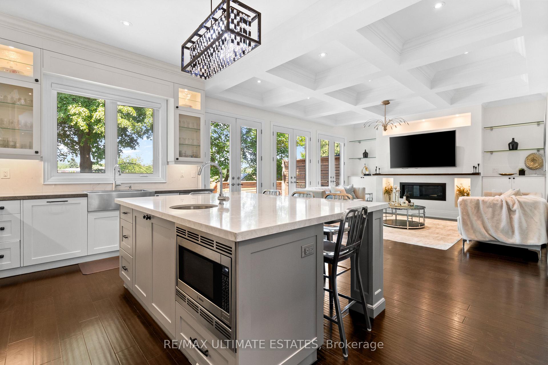 Photo 13 of 38 Devondale Avenue, North York, Newtonbrook West — HOMEH