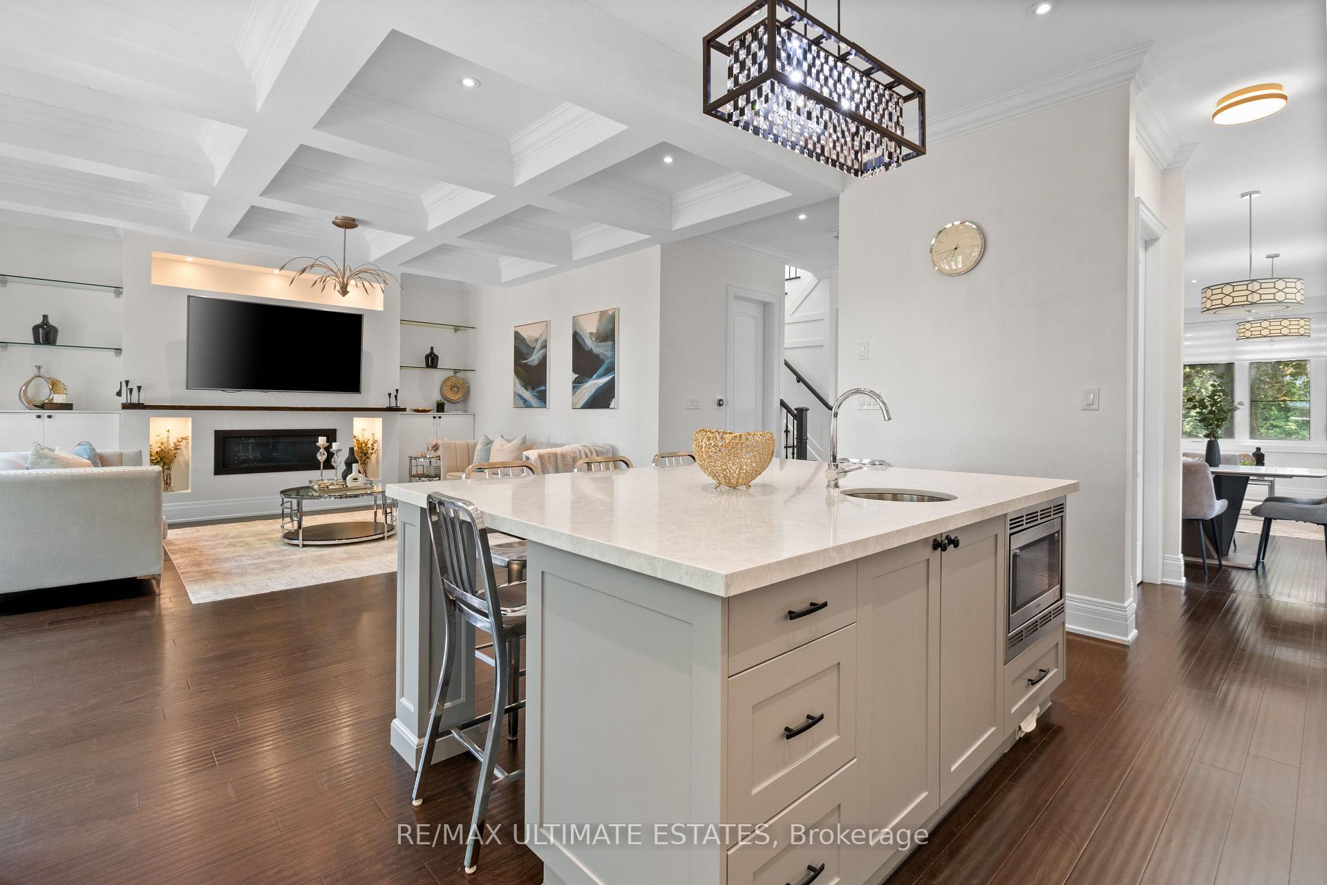 Photo 14 of 38 Devondale Avenue, North York, Newtonbrook West — HOMEH