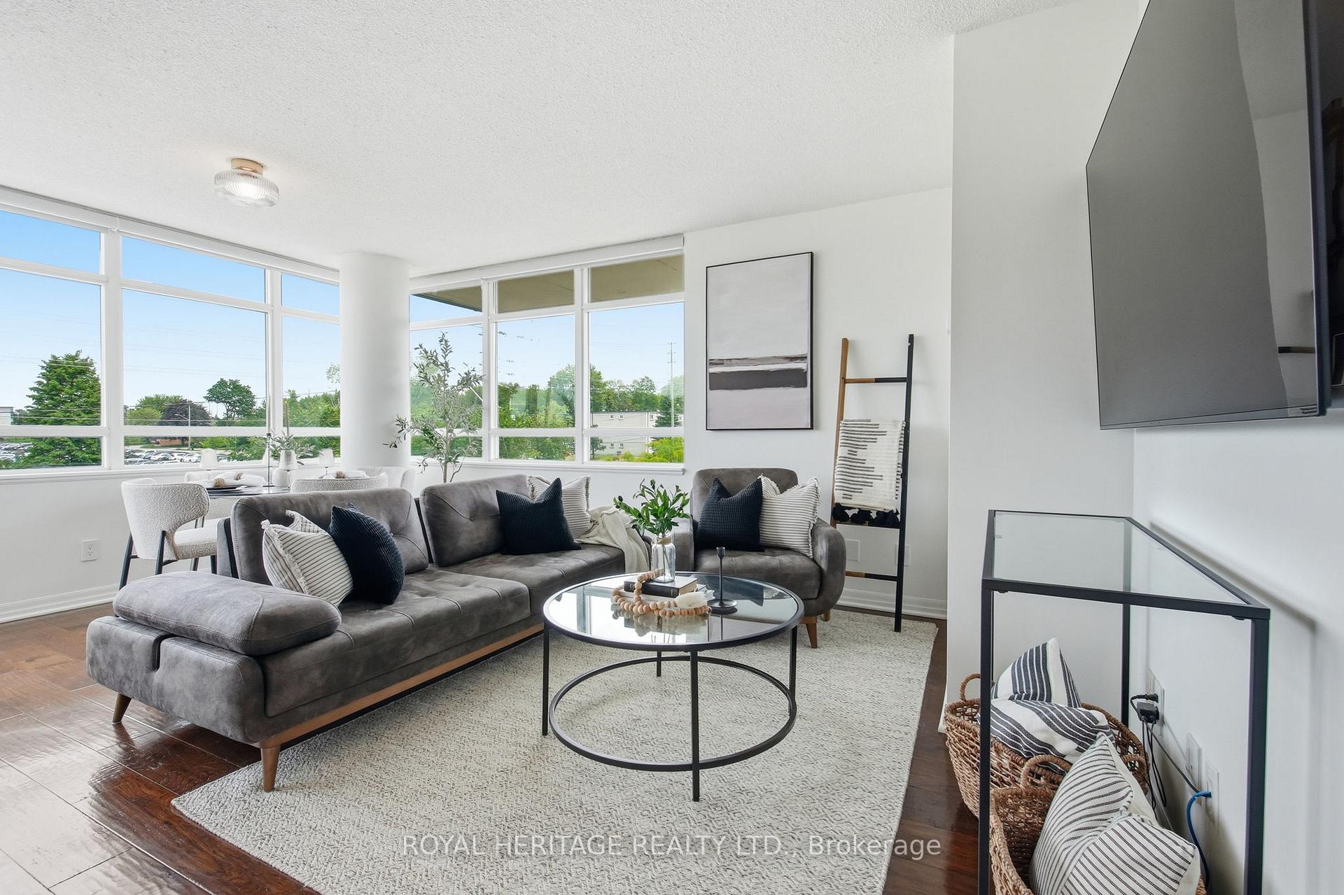 Photo of Unit 311, 1600 Charles Street