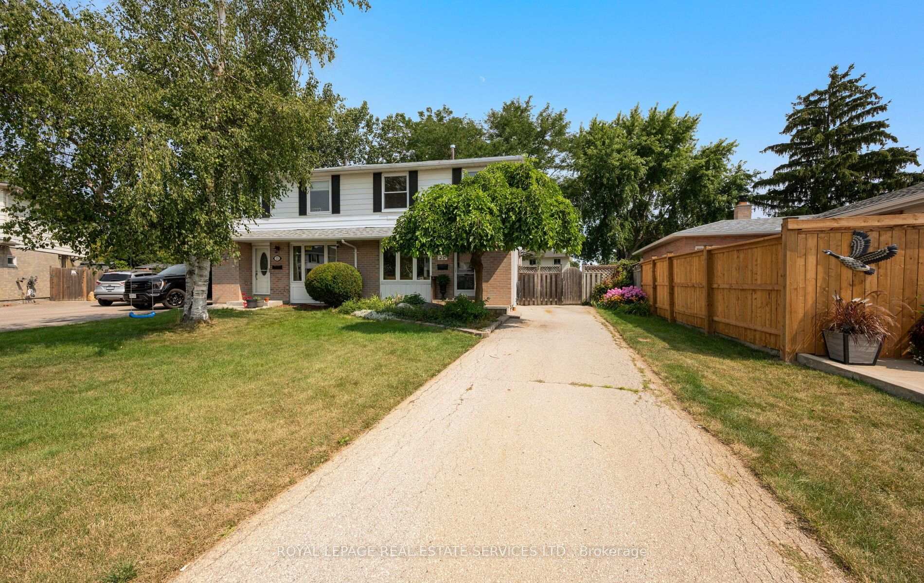 Photo 2 of 20 Glengrove Court, Brampton, Northgate — HOMEH