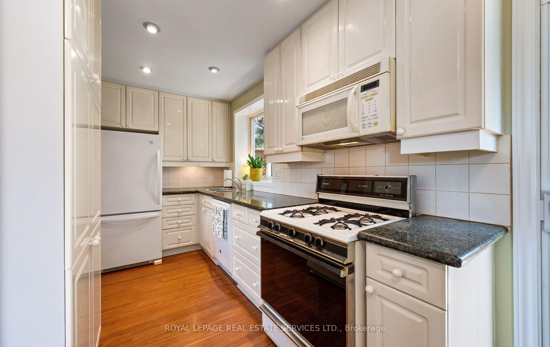 Photo 17 of 20 Glengrove Court, Brampton, Northgate — HOMEH