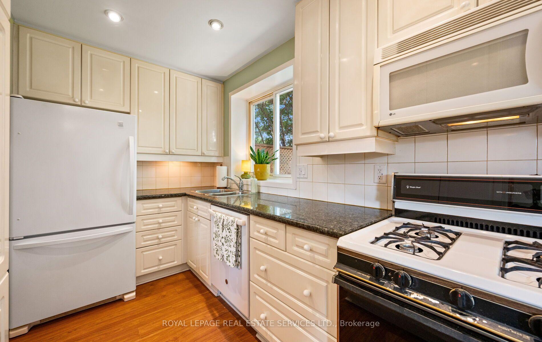 Photo 19 of 20 Glengrove Court, Brampton, Northgate — HOMEH