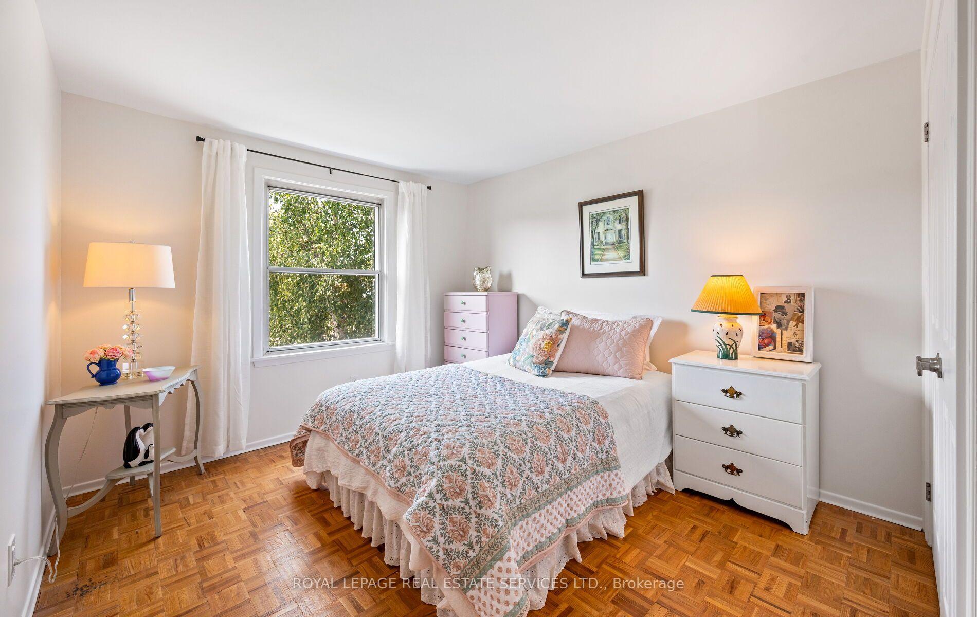 Photo 23 of 20 Glengrove Court, Brampton, Northgate — HOMEH