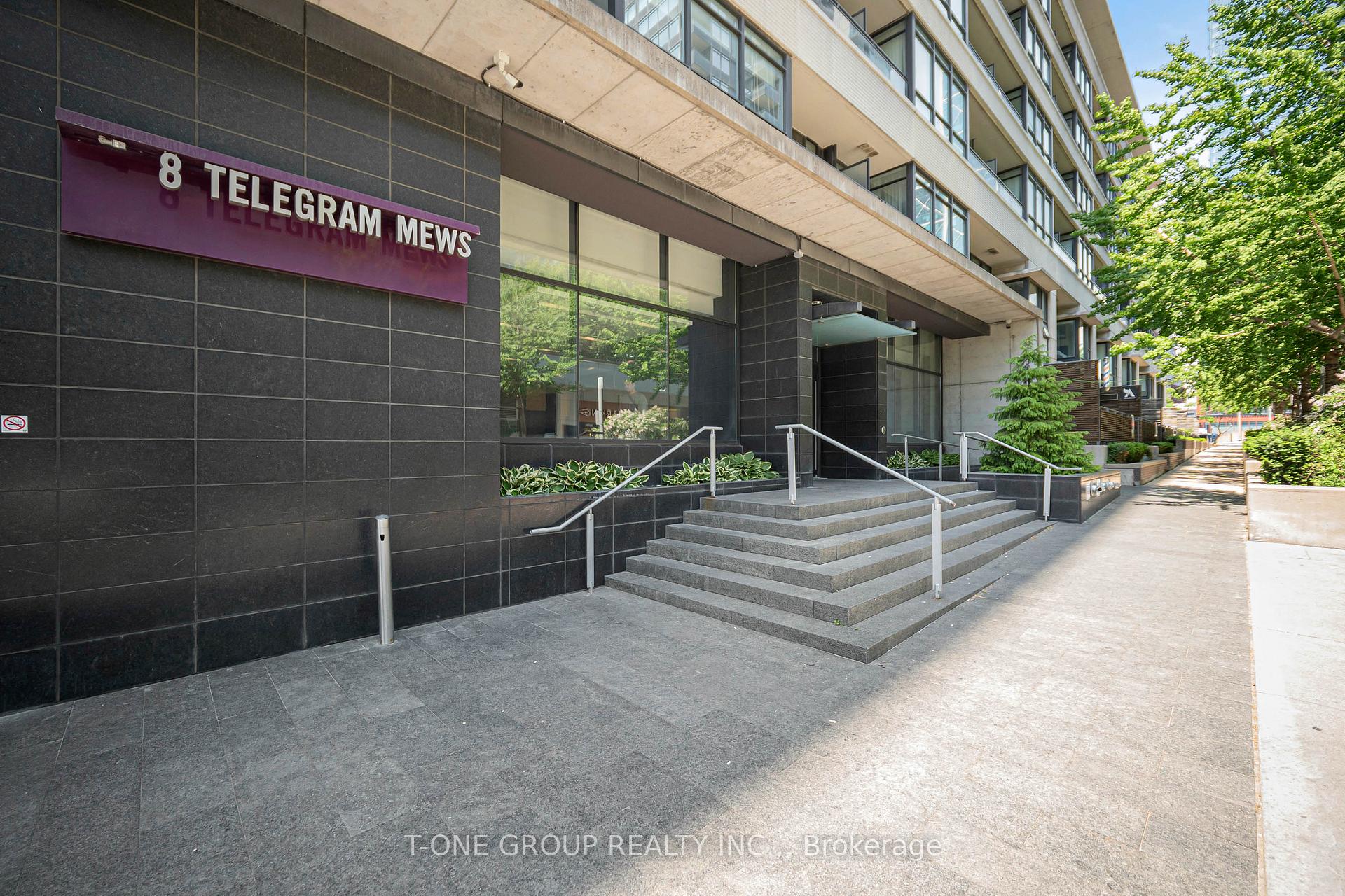 Photo 5 of Unit 829, 8 Telegram Mews, Toronto, Waterfront Communities — HOMEH