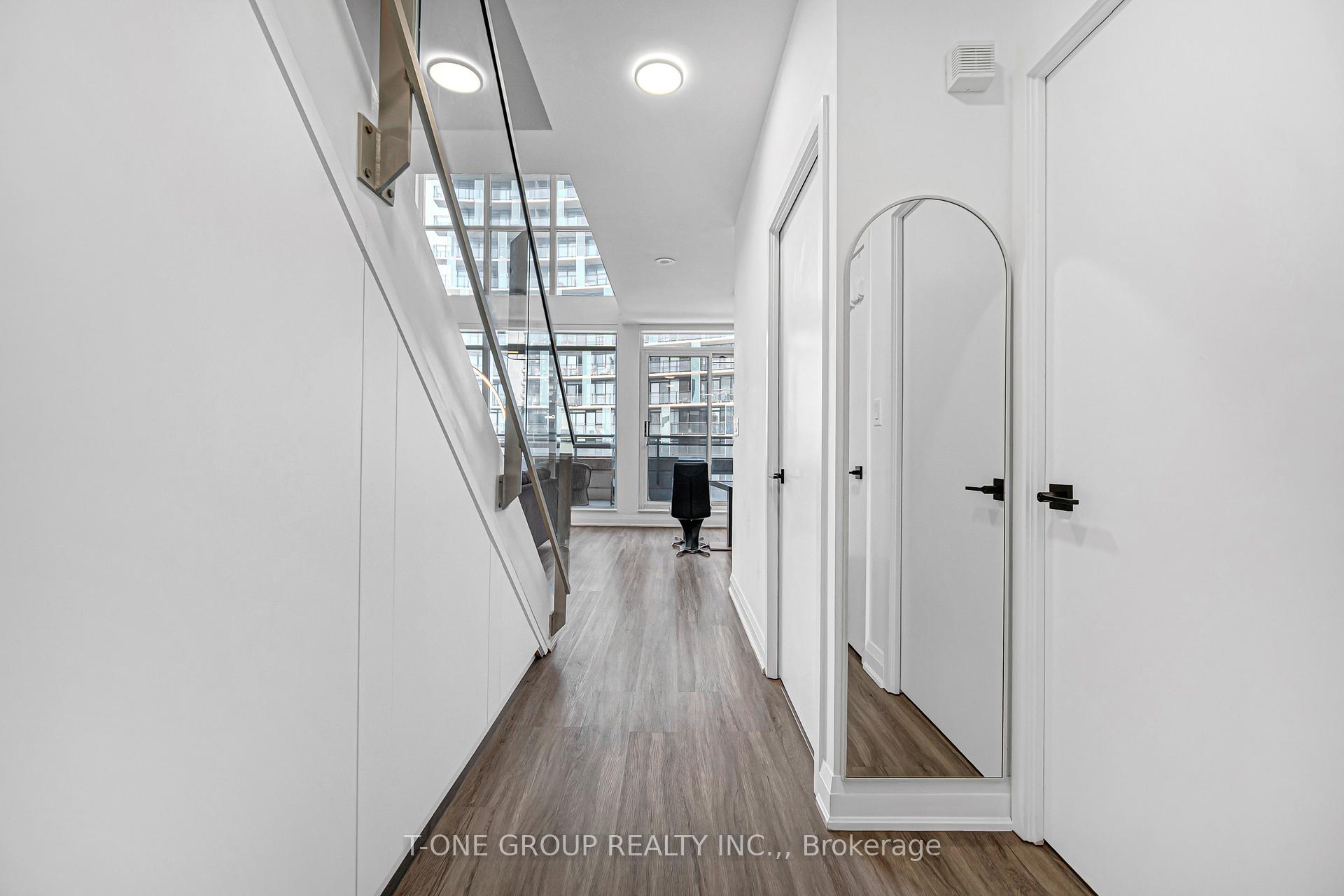 Photo 6 of Unit 829, 8 Telegram Mews, Toronto, Waterfront Communities — HOMEH