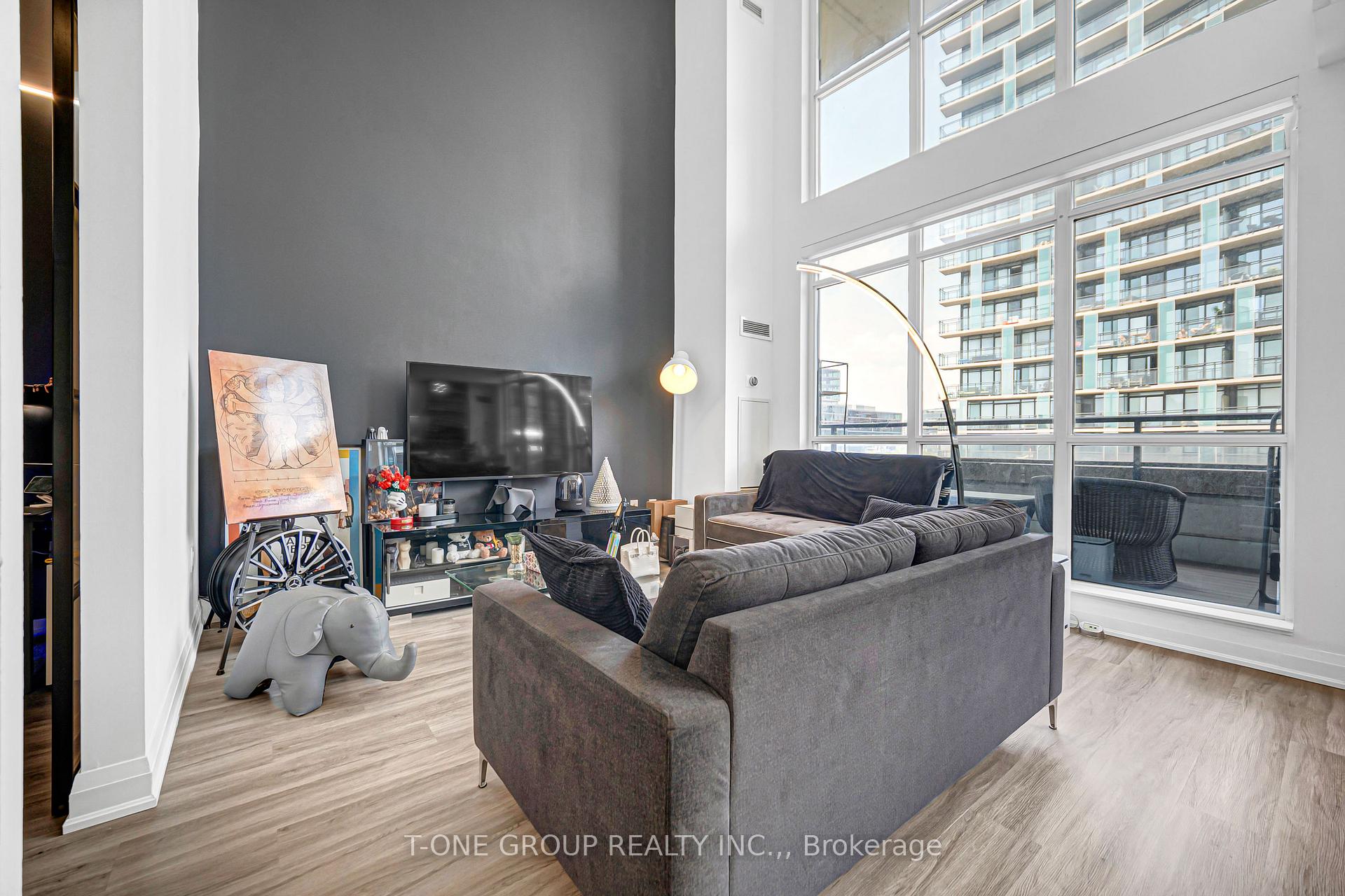 Photo 7 of Unit 829, 8 Telegram Mews, Toronto, Waterfront Communities — HOMEH