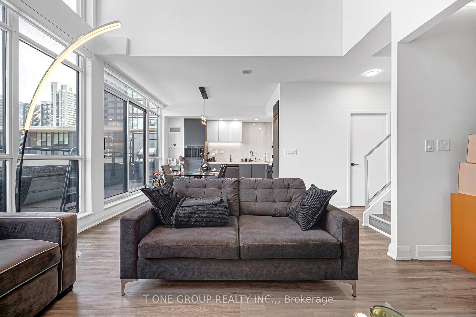 Photo 8 of Unit 829, 8 Telegram Mews, Toronto, Waterfront Communities — HOMEH