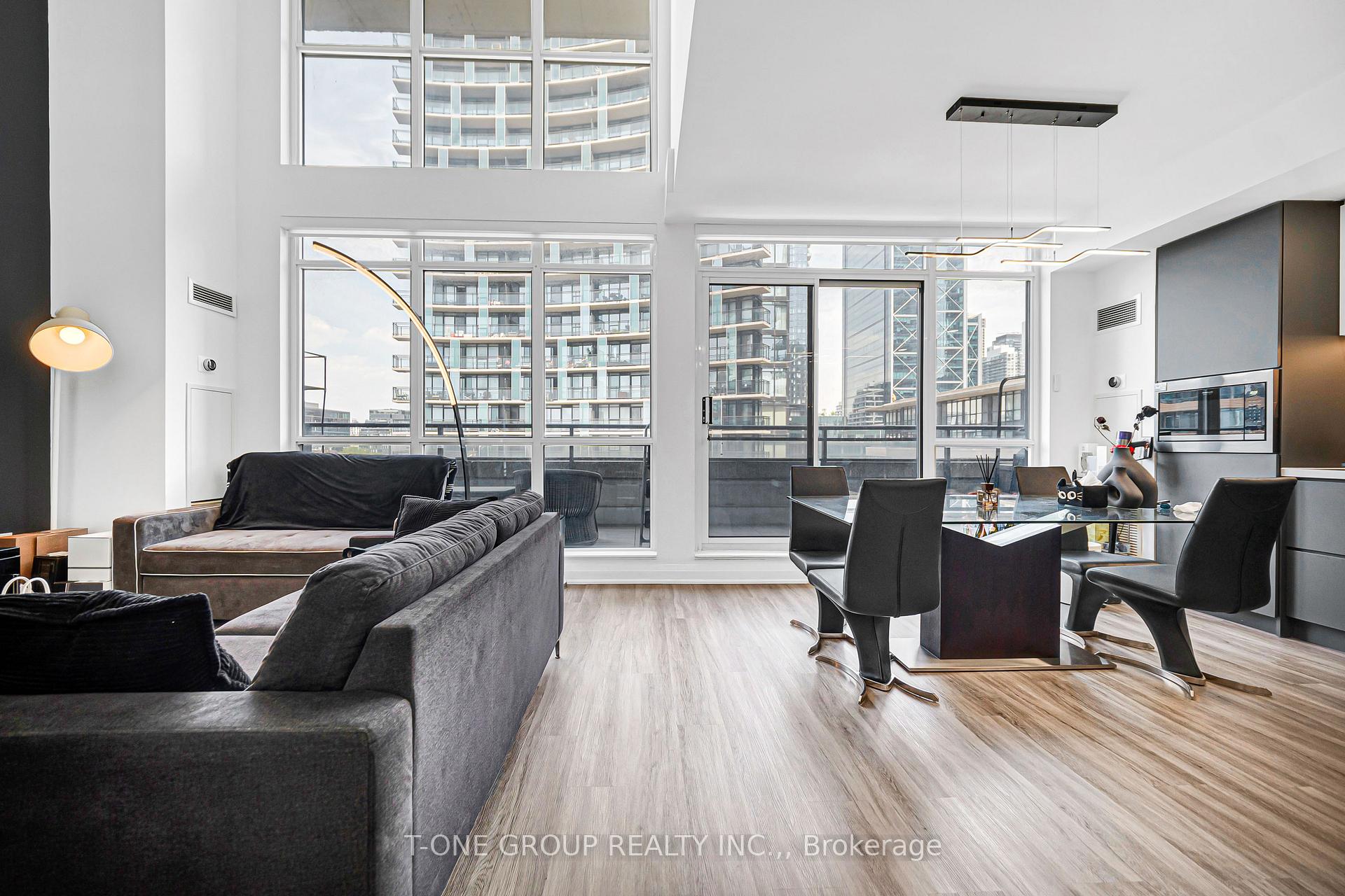 Photo 10 of Unit 829, 8 Telegram Mews, Toronto, Waterfront Communities — HOMEH