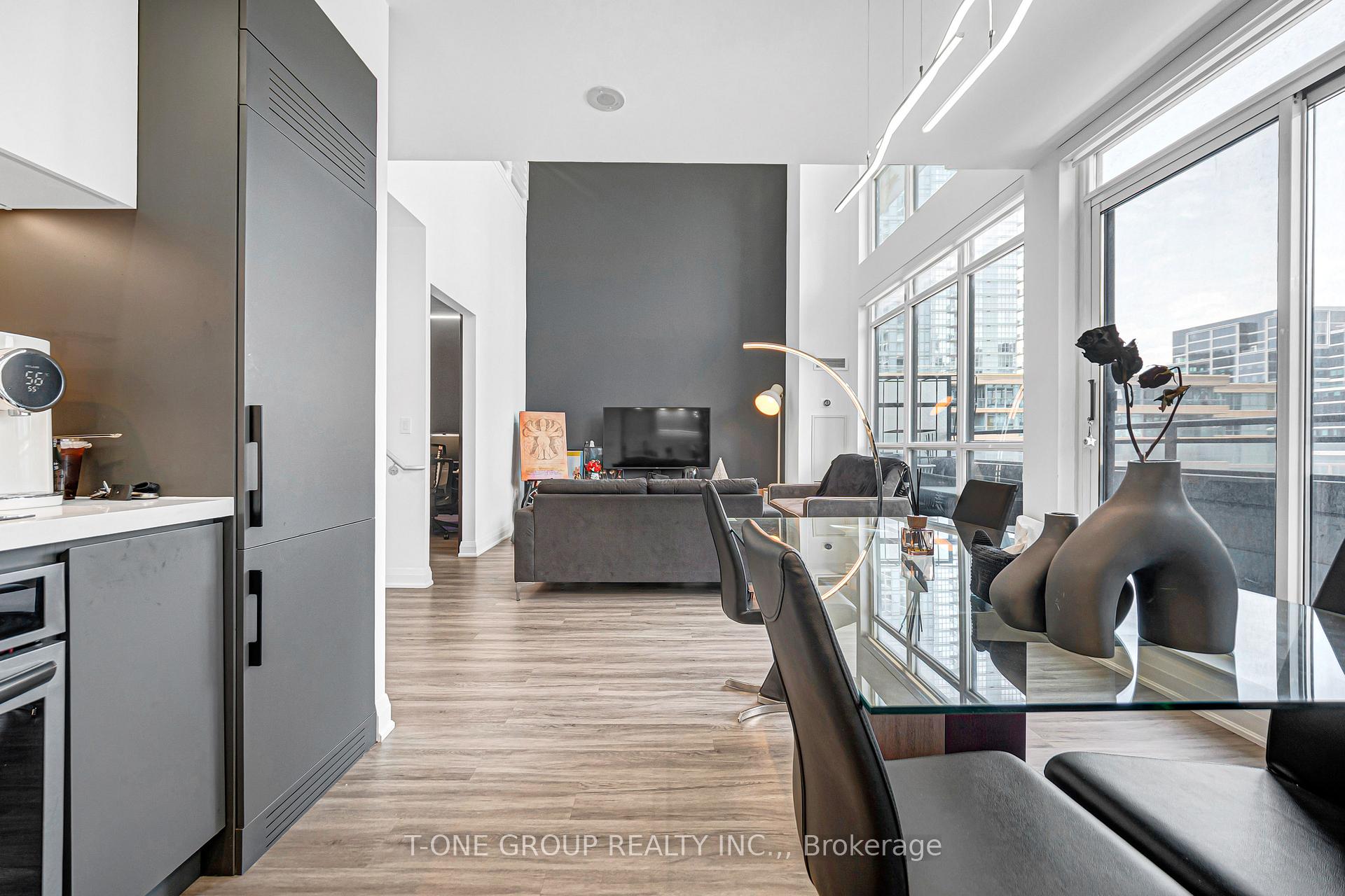 Photo 12 of Unit 829, 8 Telegram Mews, Toronto, Waterfront Communities — HOMEH