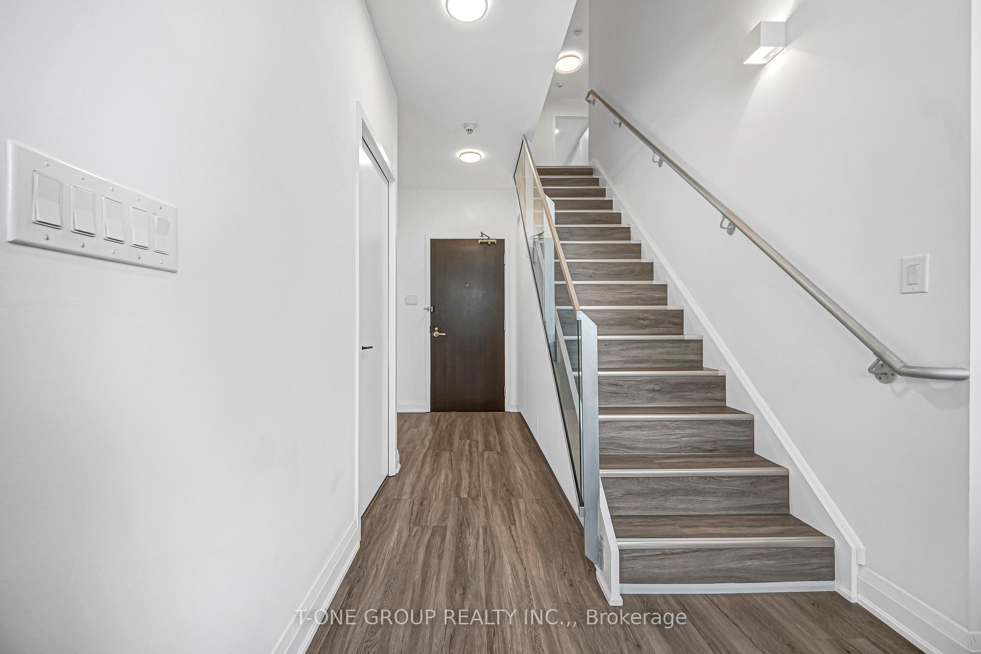 Photo 19 of Unit 829, 8 Telegram Mews, Toronto, Waterfront Communities — HOMEH