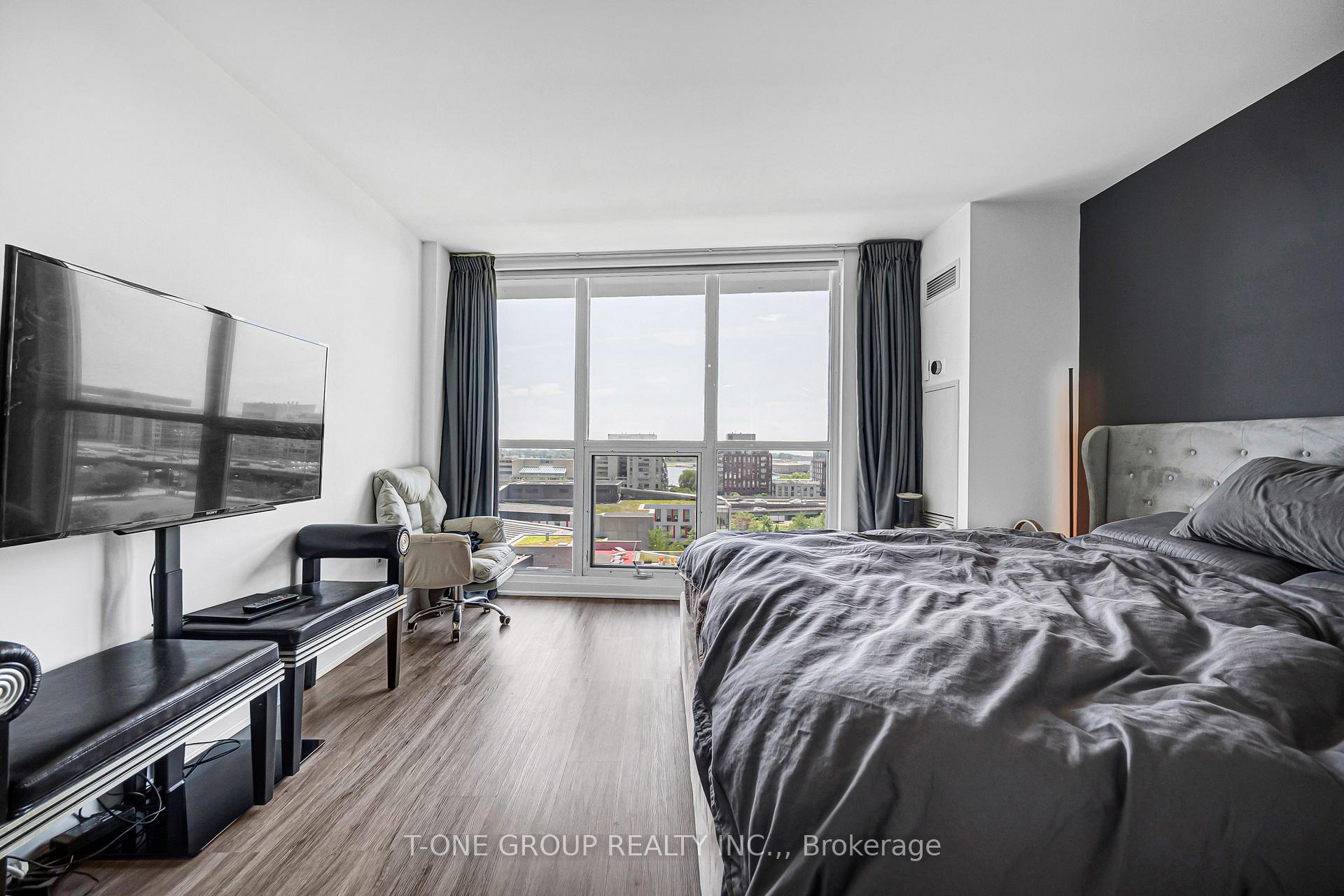 Photo 22 of Unit 829, 8 Telegram Mews, Toronto, Waterfront Communities — HOMEH
