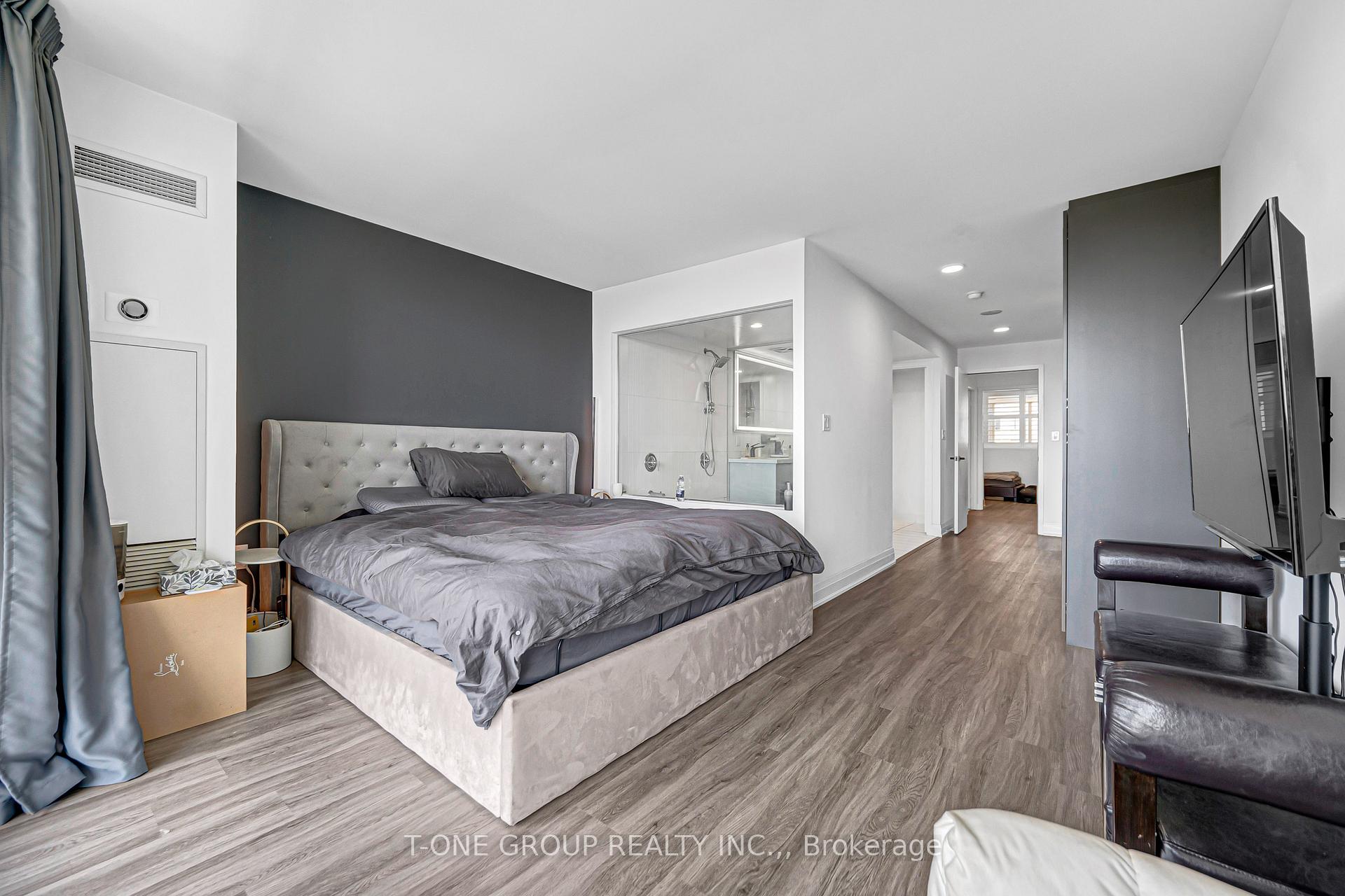 Photo 24 of Unit 829, 8 Telegram Mews, Toronto, Waterfront Communities — HOMEH