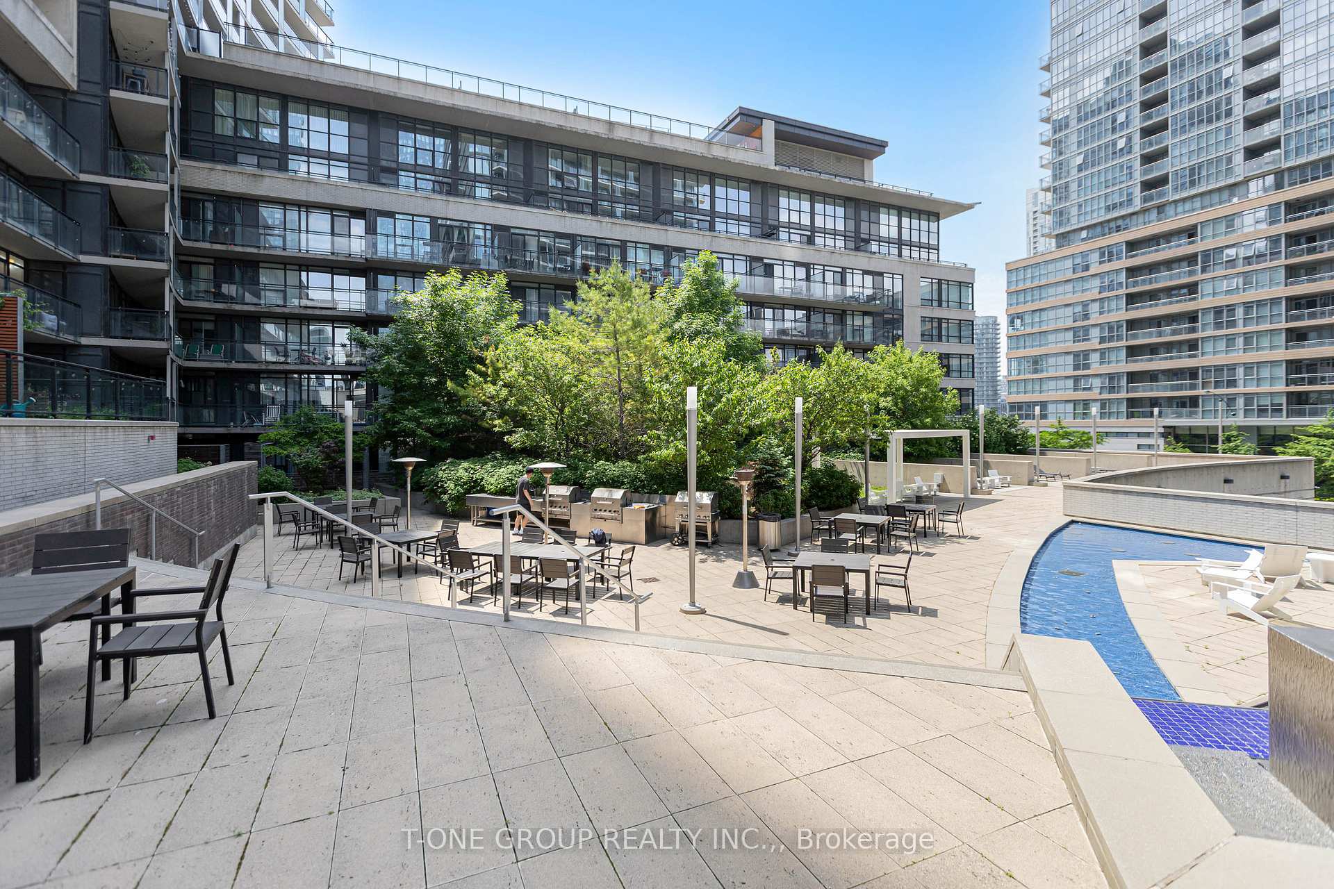 Photo 33 of Unit 829, 8 Telegram Mews, Toronto, Waterfront Communities — HOMEH