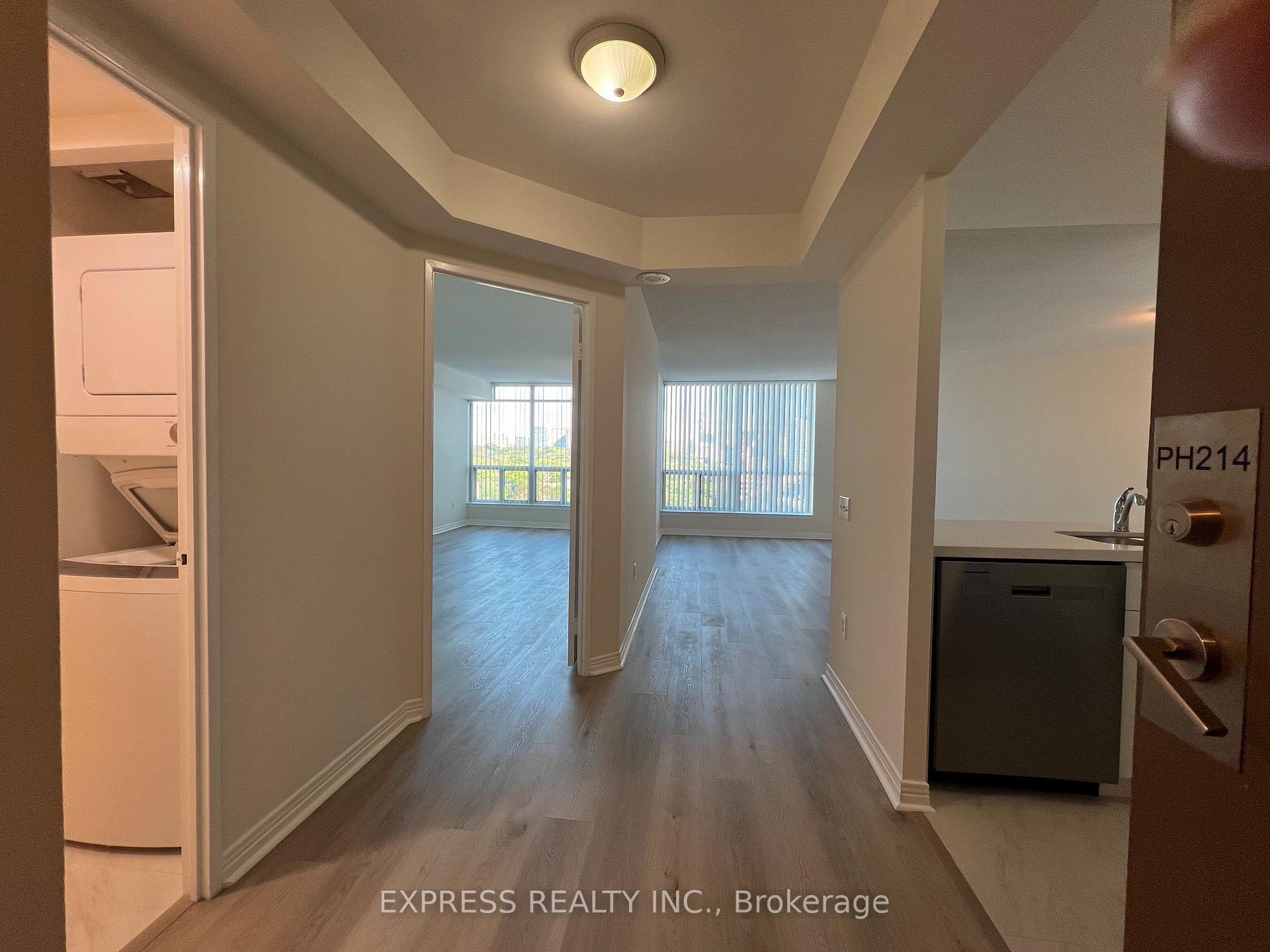 Photo 3 of Unit 1214, 942 Yonge Street, Toronto, The Annex — HOMEH