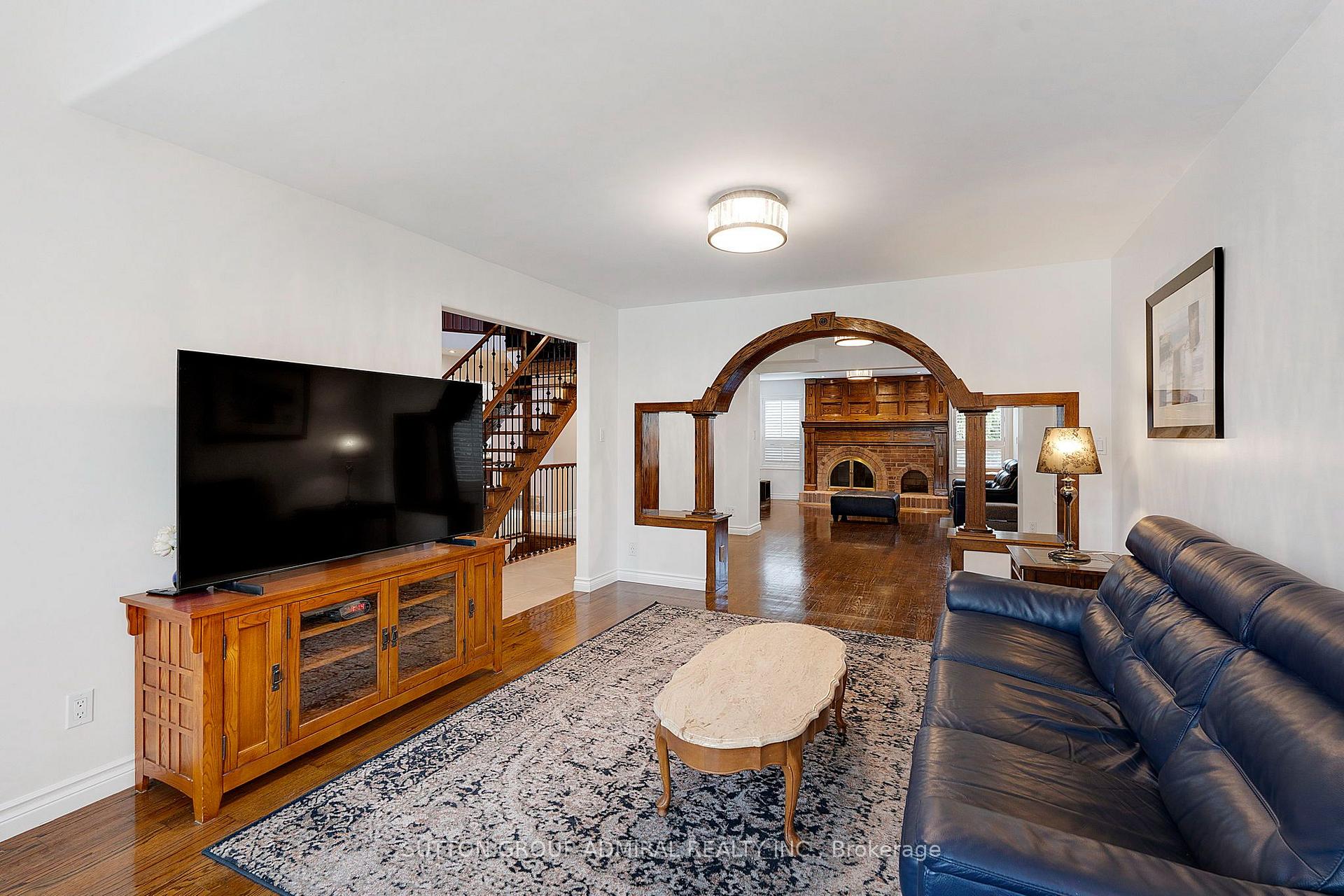 Photo 11 of 26 Albery Crescent, Aurora, Aurora Highlands — HOMEH