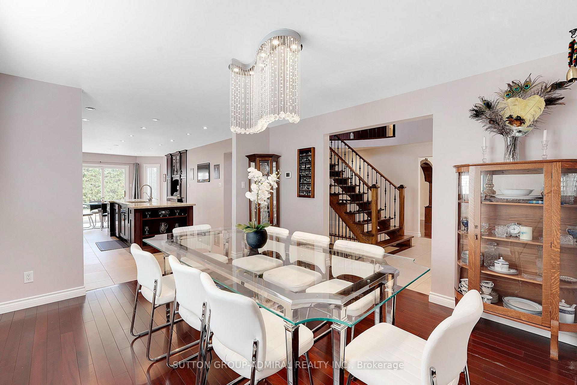 Photo 16 of 26 Albery Crescent, Aurora, Aurora Highlands — HOMEH