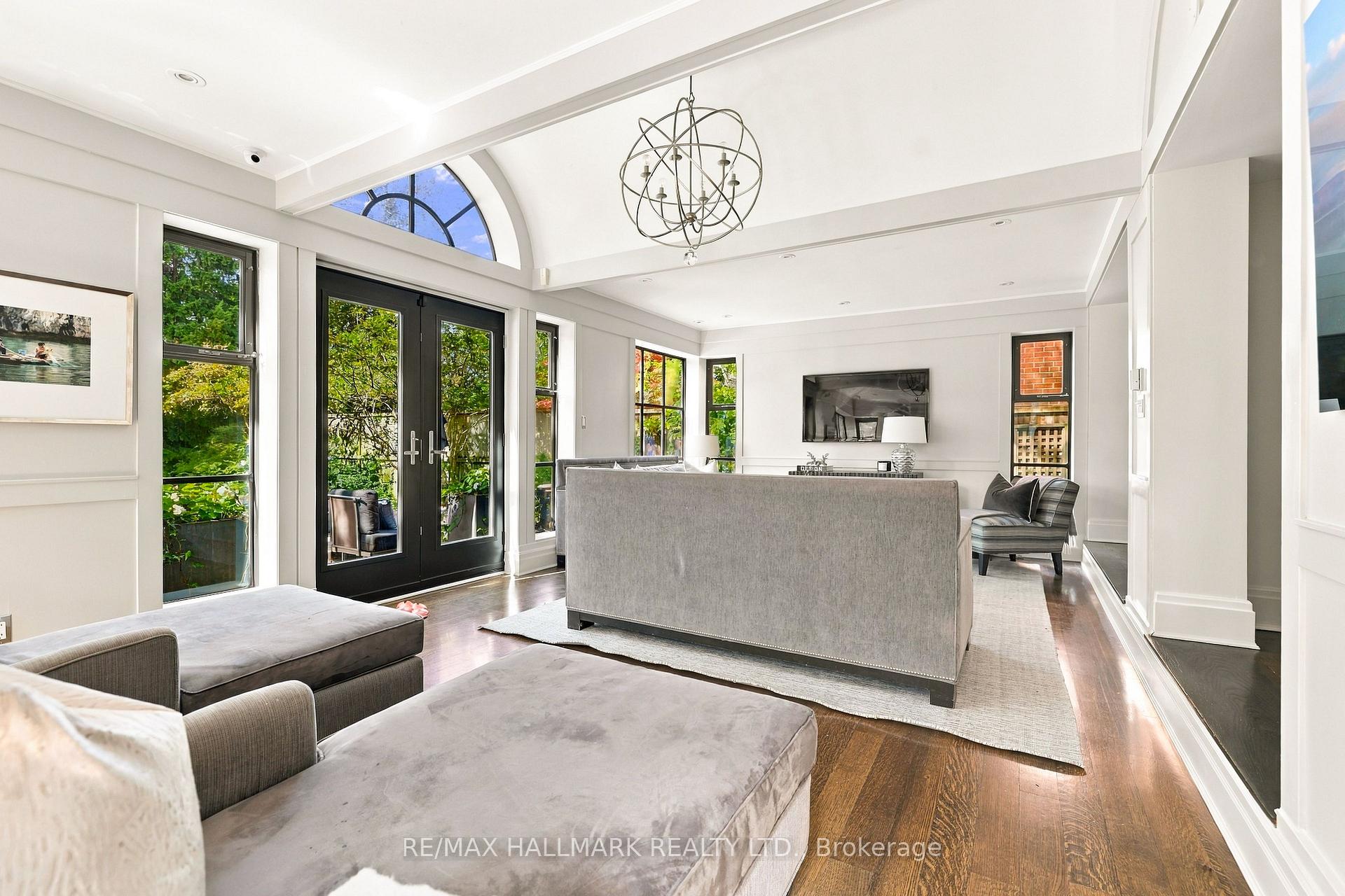 Photo 18 of 150 Glen Cedar Road, Toronto, Humewood-Cedarvale — HOMEH
