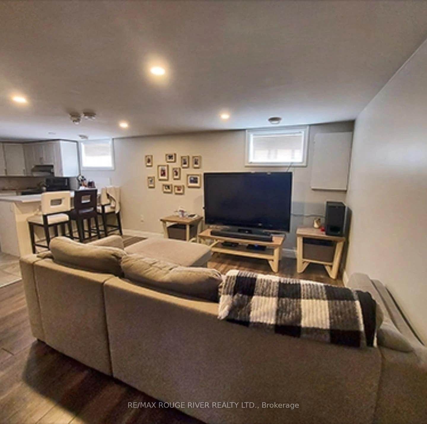 Photo 4 of Unit Bsmt, 509 Adelaide Avenue W, Oshawa, McLaughlin — HOMEH