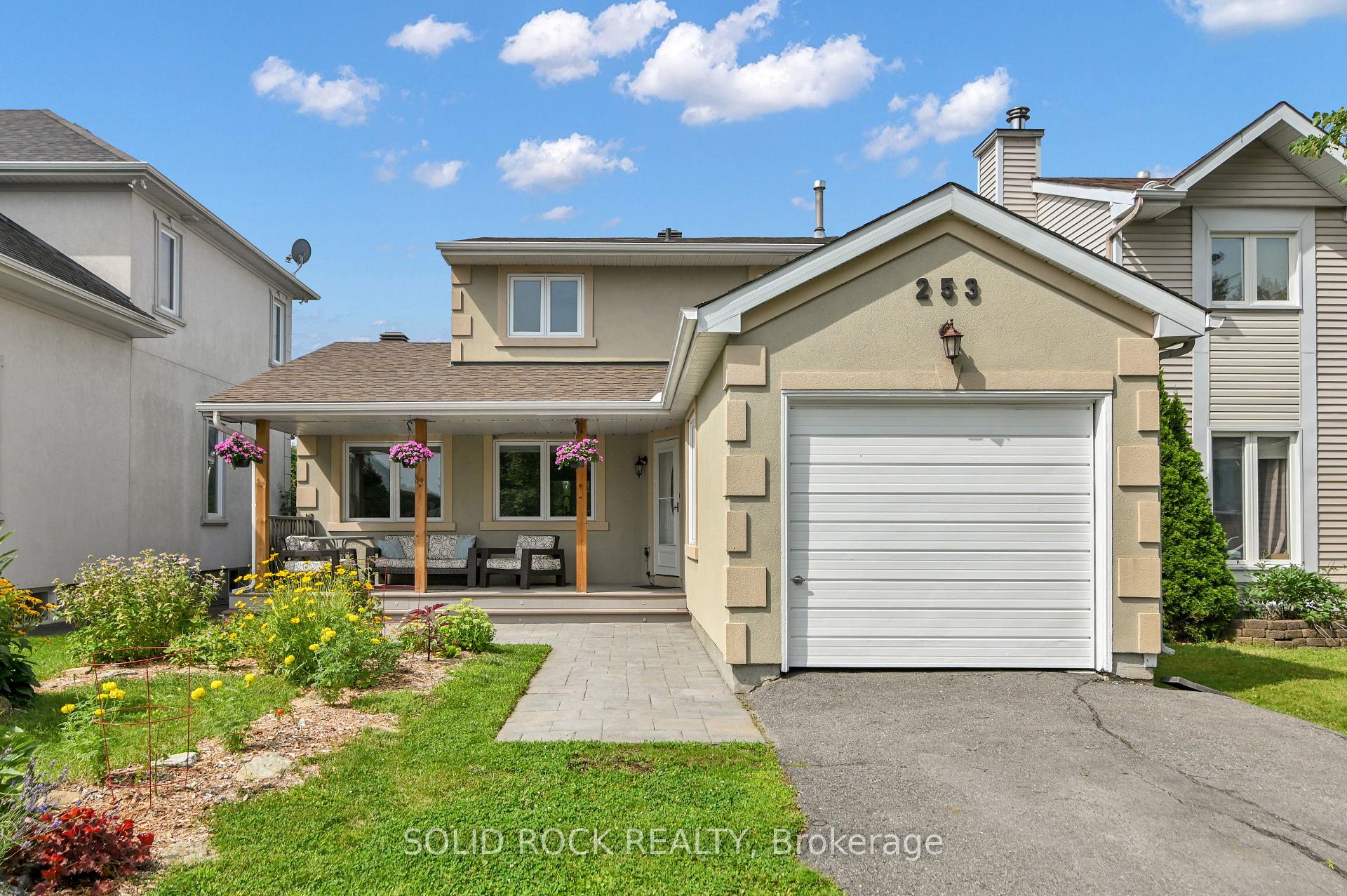 Photo 3 of 253 Cote-Royale Crescent, Ottawa, Bilberry Creek/Queenswood Heights — HOMEH