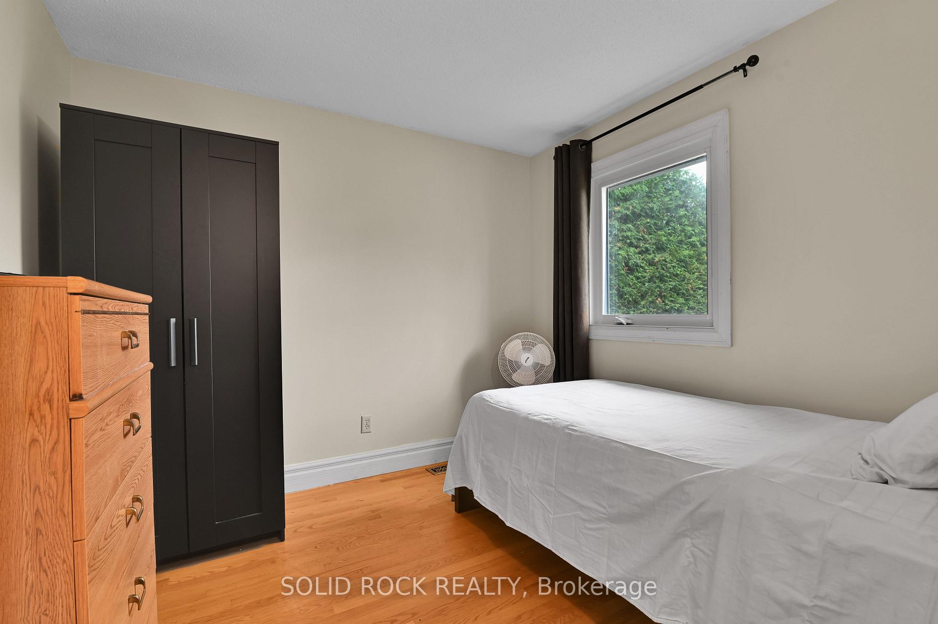 Photo 20 of 253 Cote-Royale Crescent, Ottawa, Bilberry Creek/Queenswood Heights — HOMEH