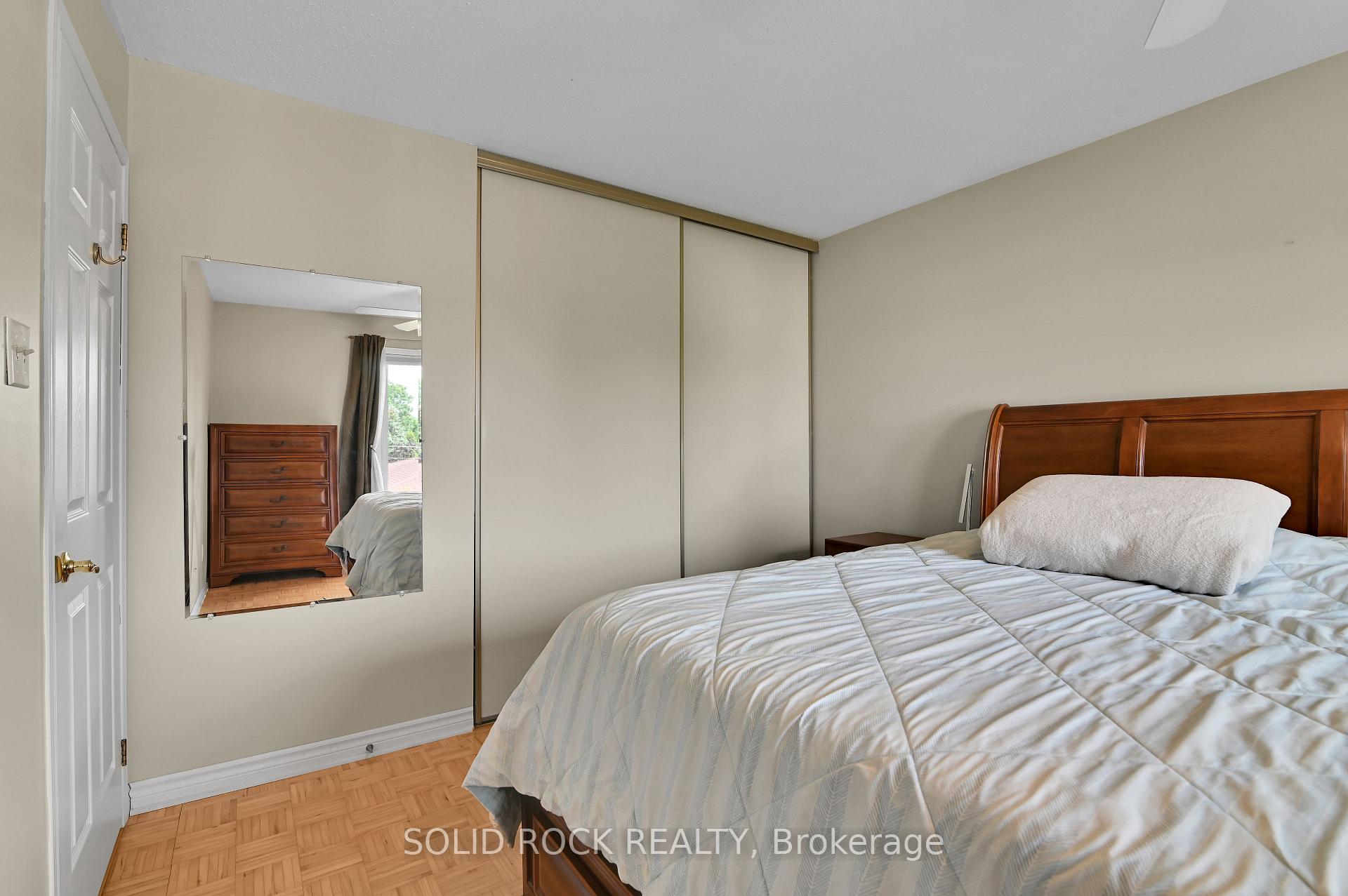Photo 24 of 253 Cote-Royale Crescent, Ottawa, Bilberry Creek/Queenswood Heights — HOMEH